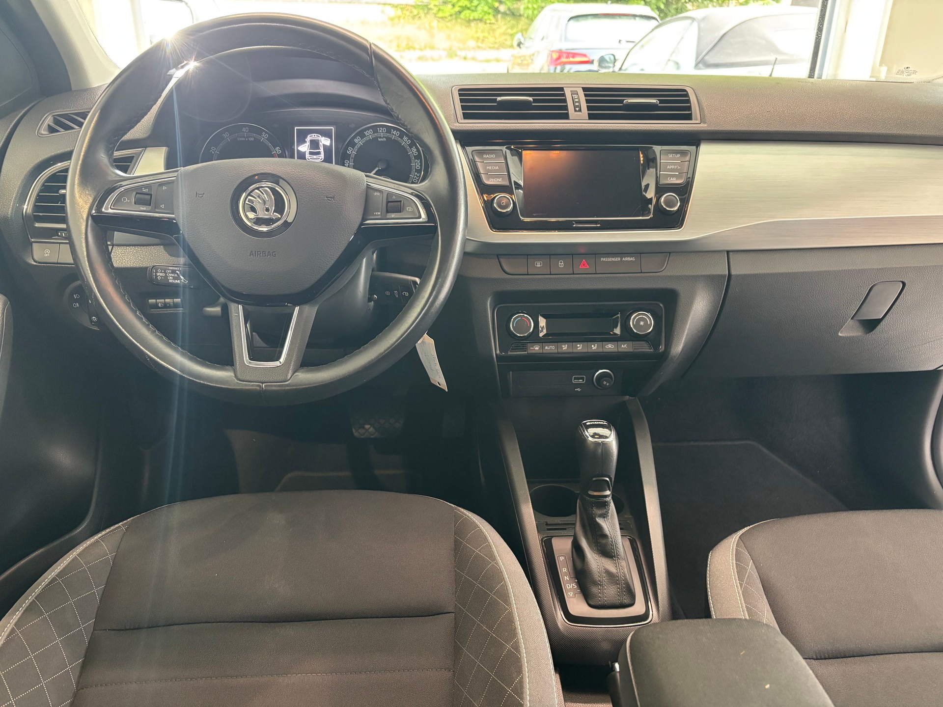 SKODA Fabia 1.0 TSI Ambition DSG-image-7
