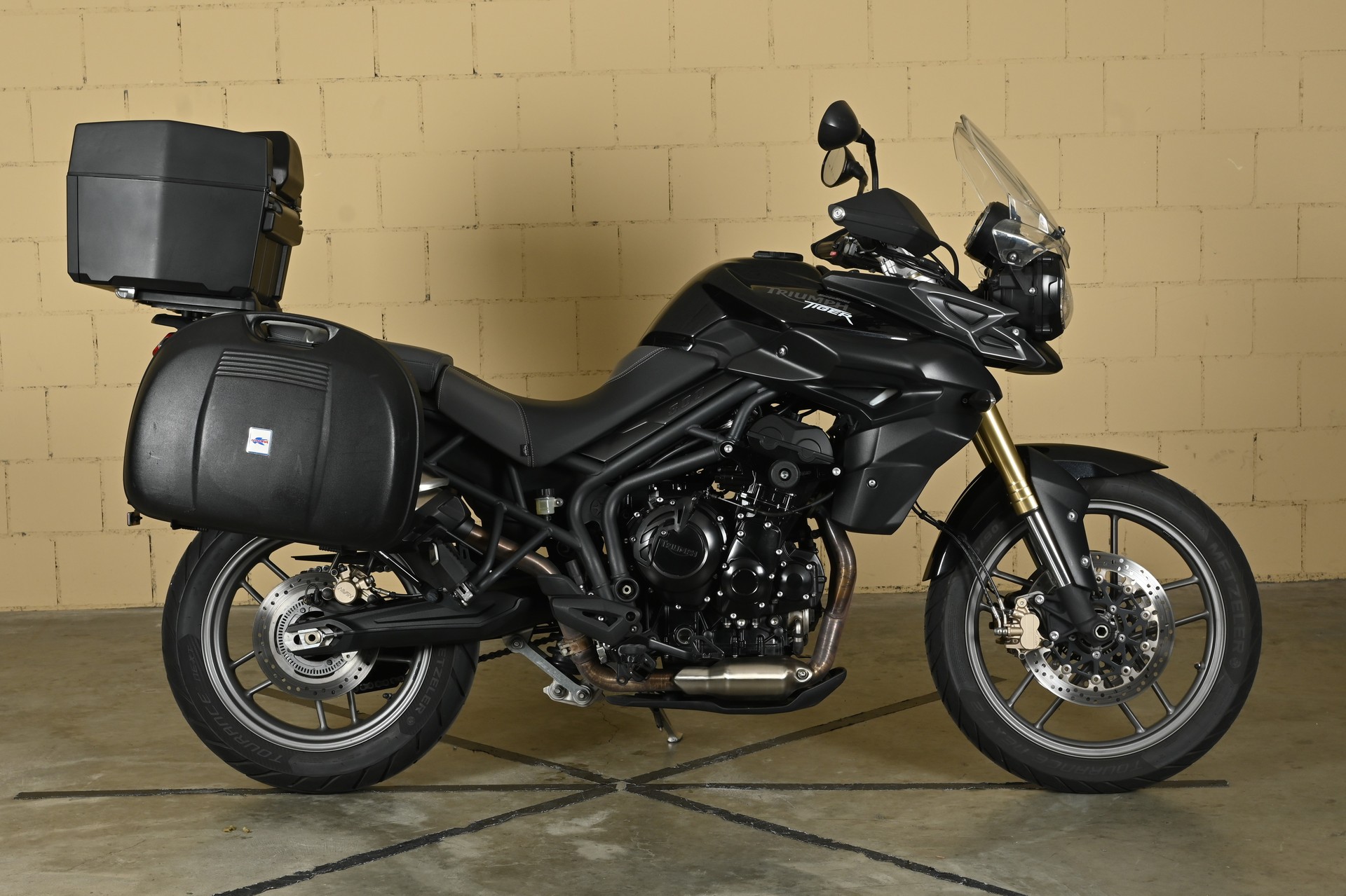 TRIUMPH Tiger 800 ABS-image-0