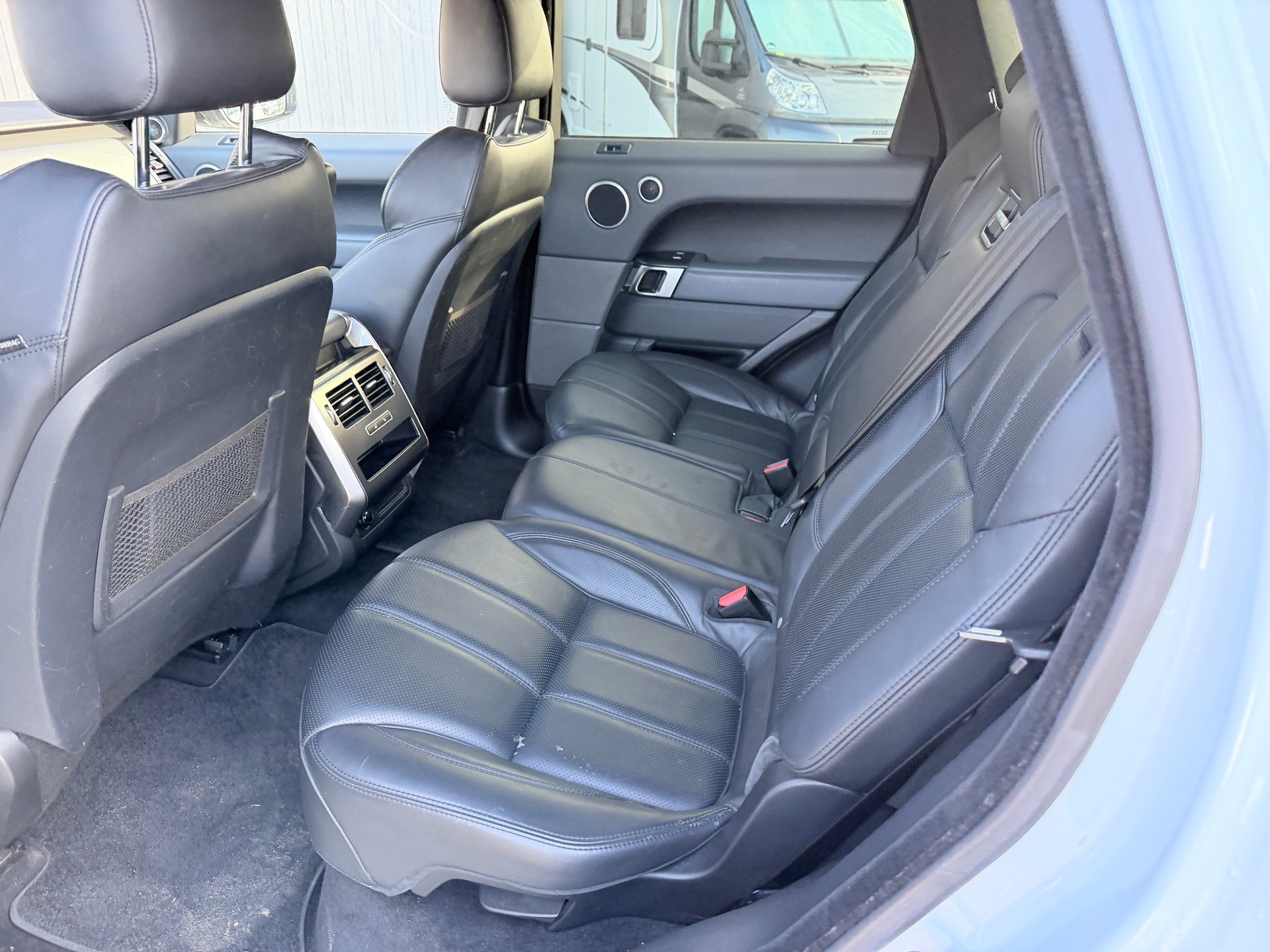 LAND ROVER Range Rover Sport 4.4 SDV8 Autobiography Dynamic A-image-6