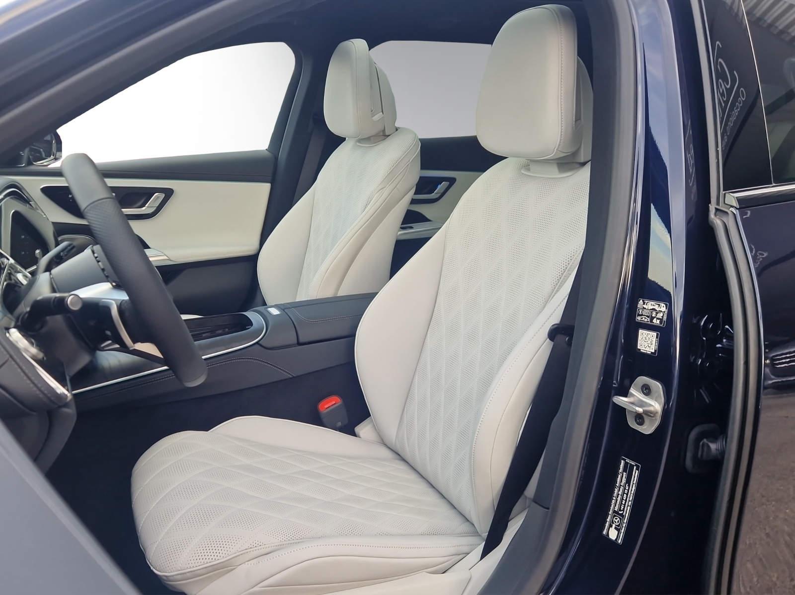 MERCEDES-BENZ E 220 d T 4Matic 9G-Tronic-image-8