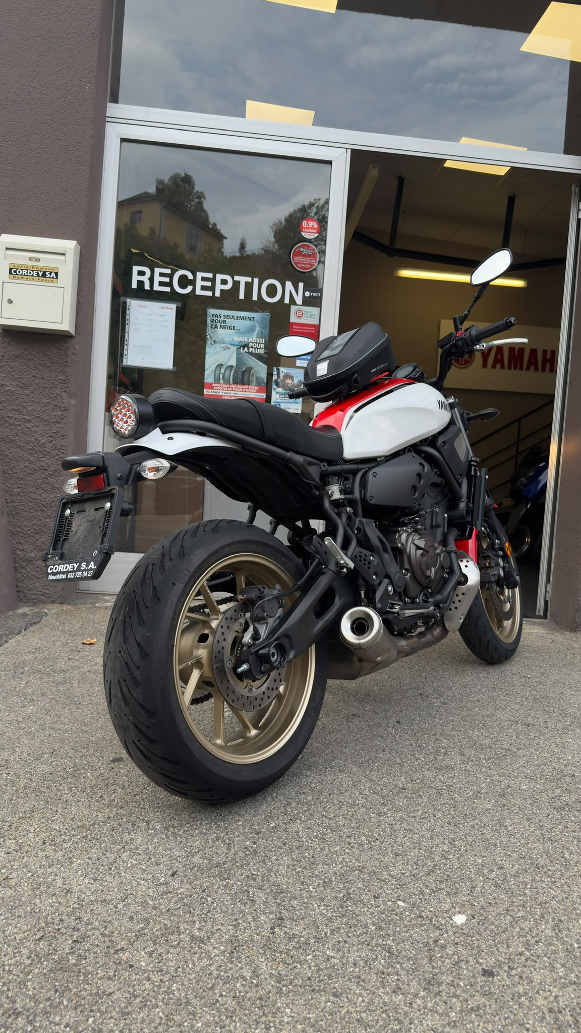YAMAHA XSR 700-image-1