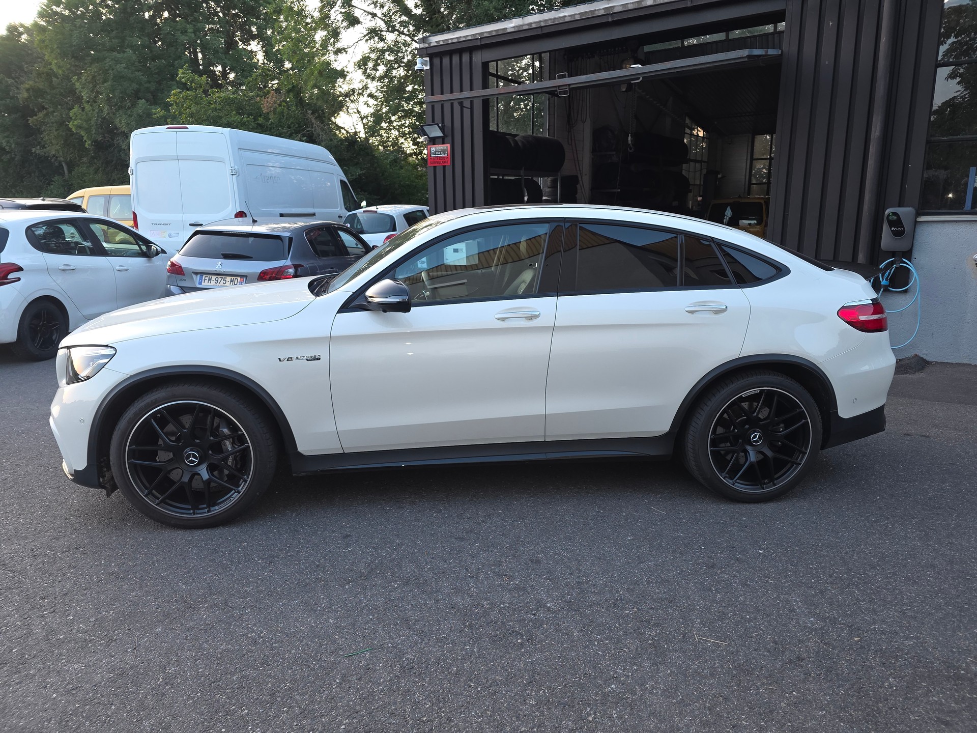 MERCEDES-BENZ GLC Coupé 63 AMG Edition 1 4Matic+ 9G-Tronic-image-12