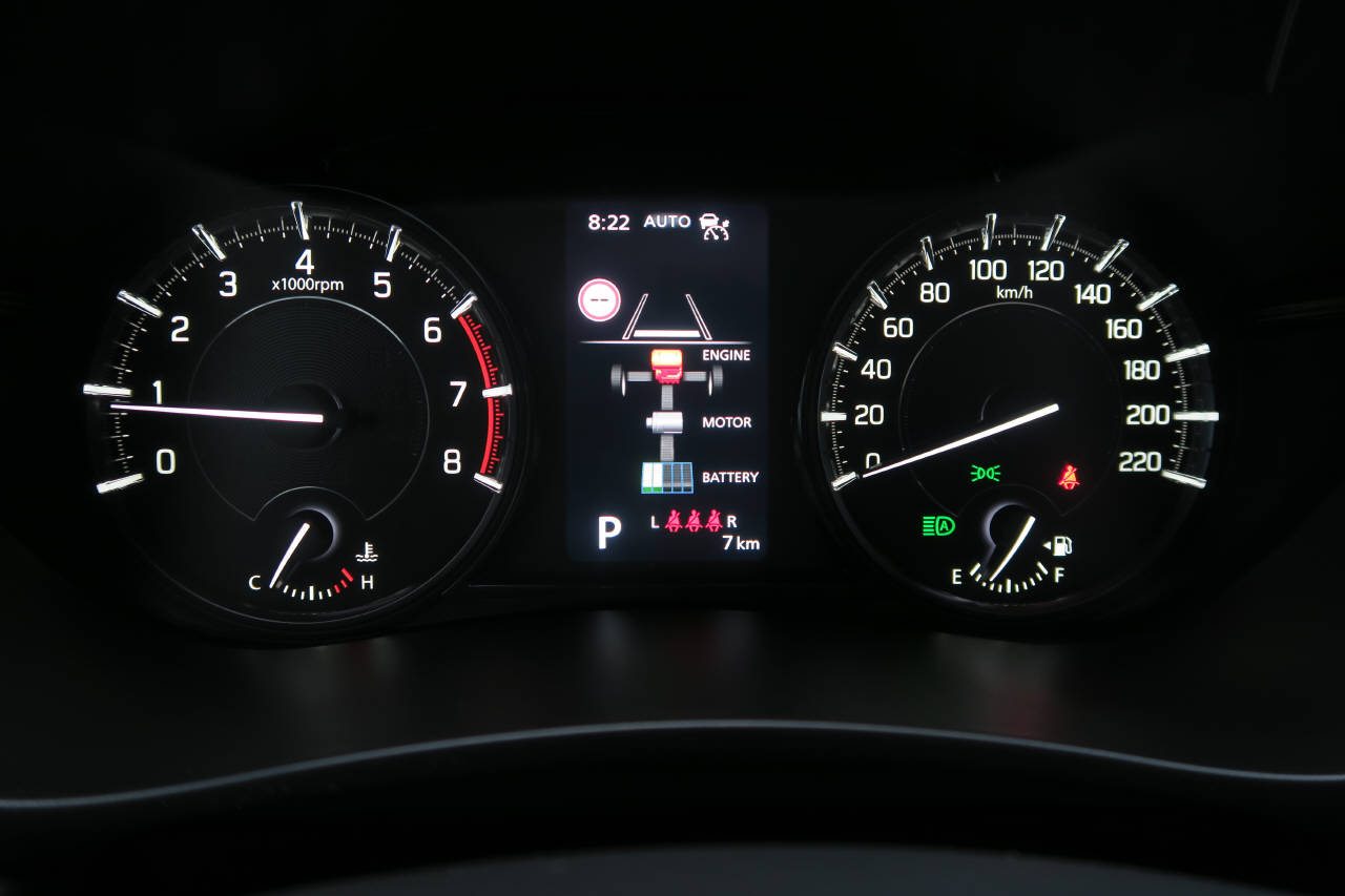 SUZUKI S-Cross 1.4 T Sakura Top Hybrid 4x4-image-6