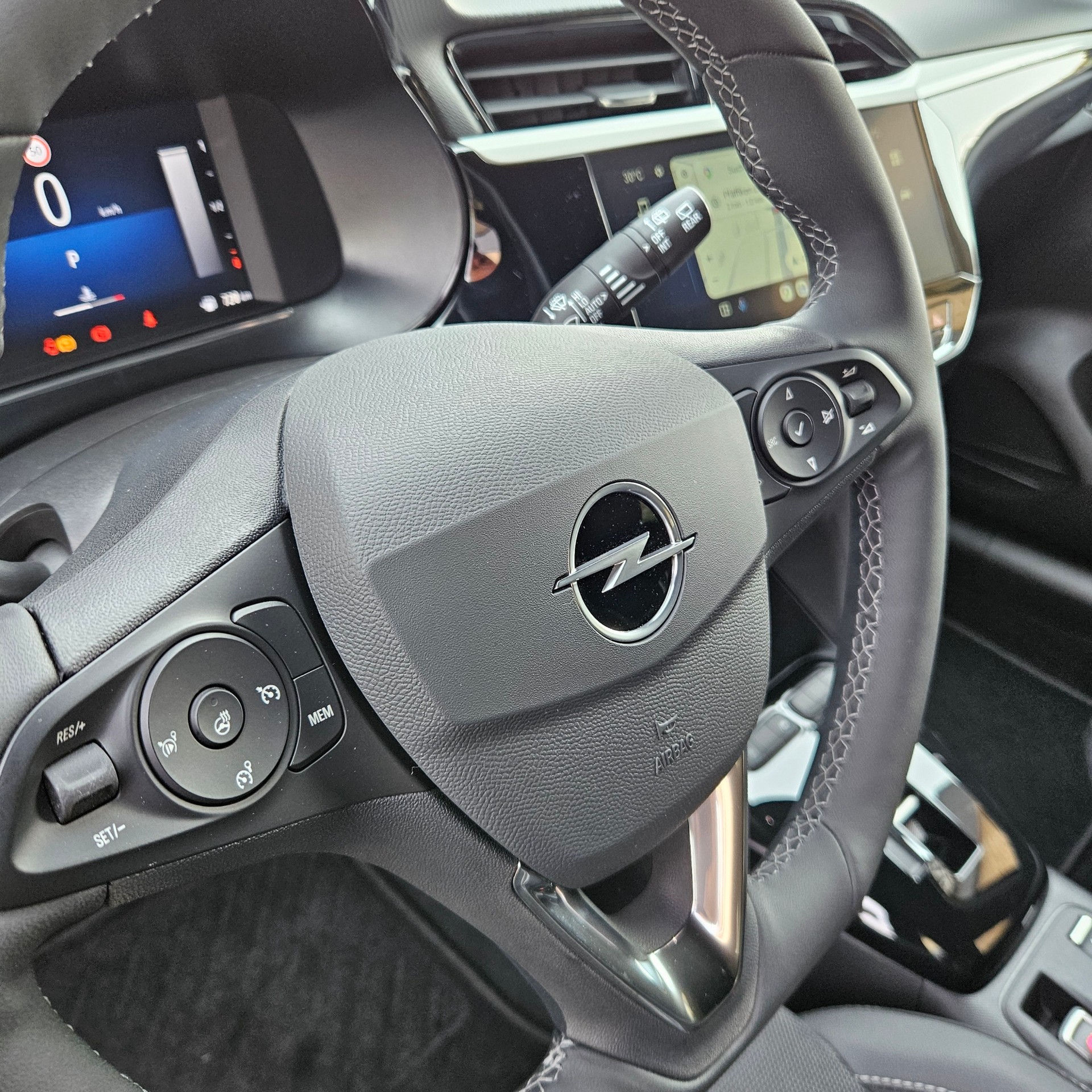 OPEL Corsa 1.2 MHEV Viva-image-12