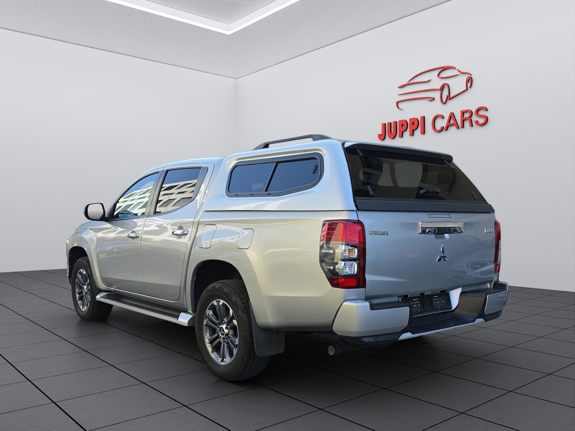 MITSUBISHI 2.2 Diamond Double Cab Automat-showroom-element-1