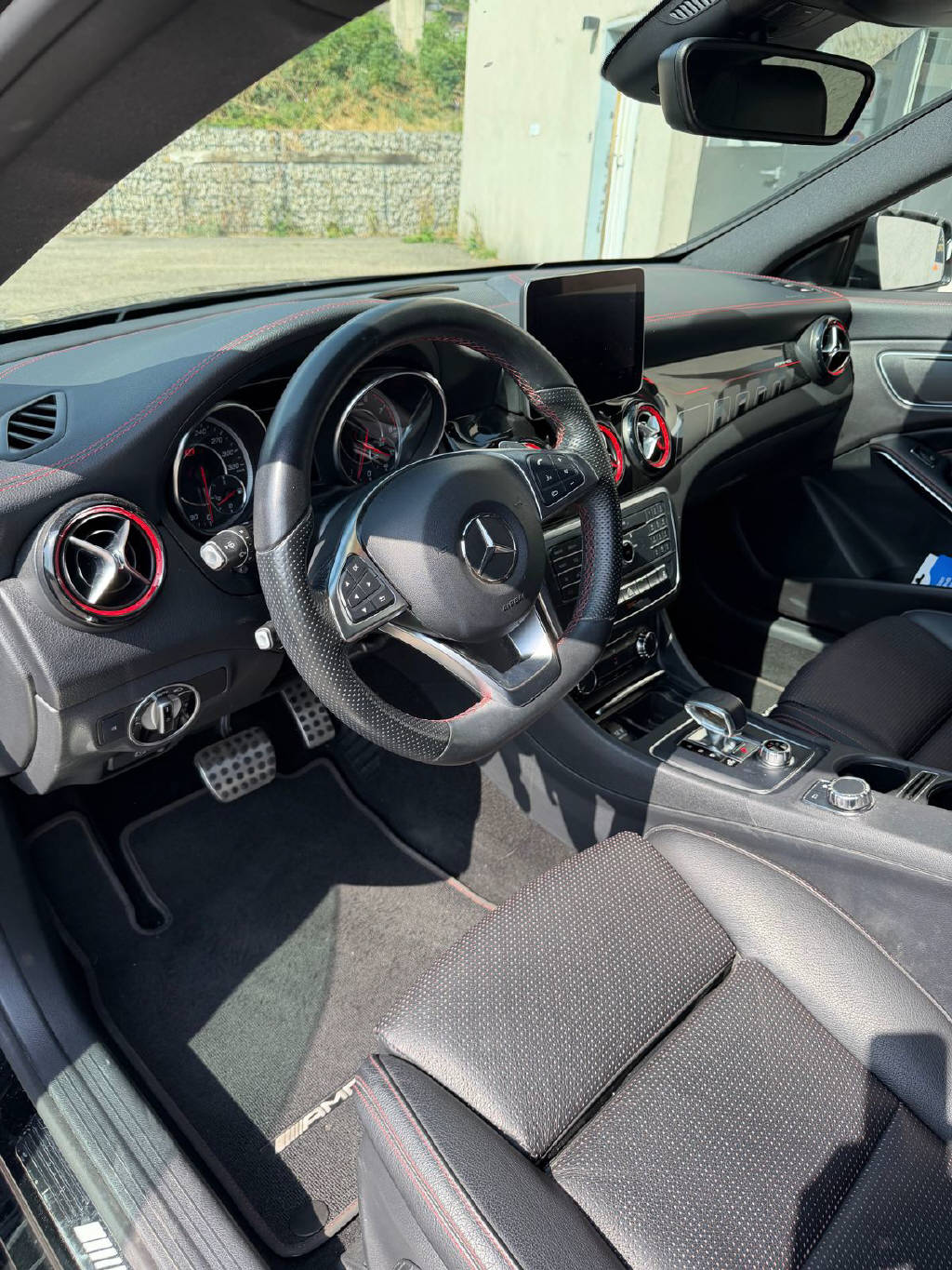 MERCEDES-BENZ CLA 45 AMG 4m Shooting Brake-image-7