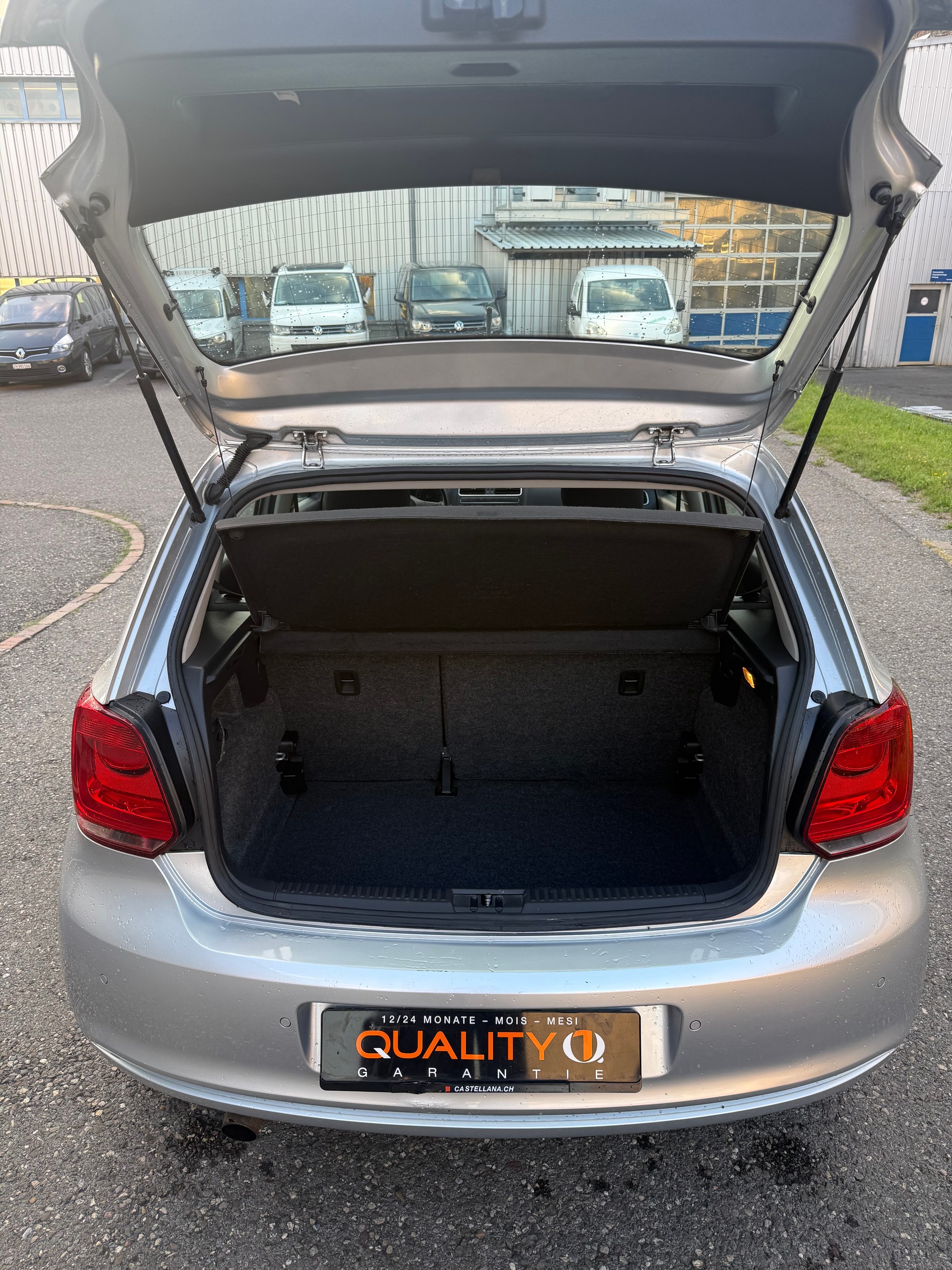VW Polo 1.4 16V Trendline-image-12