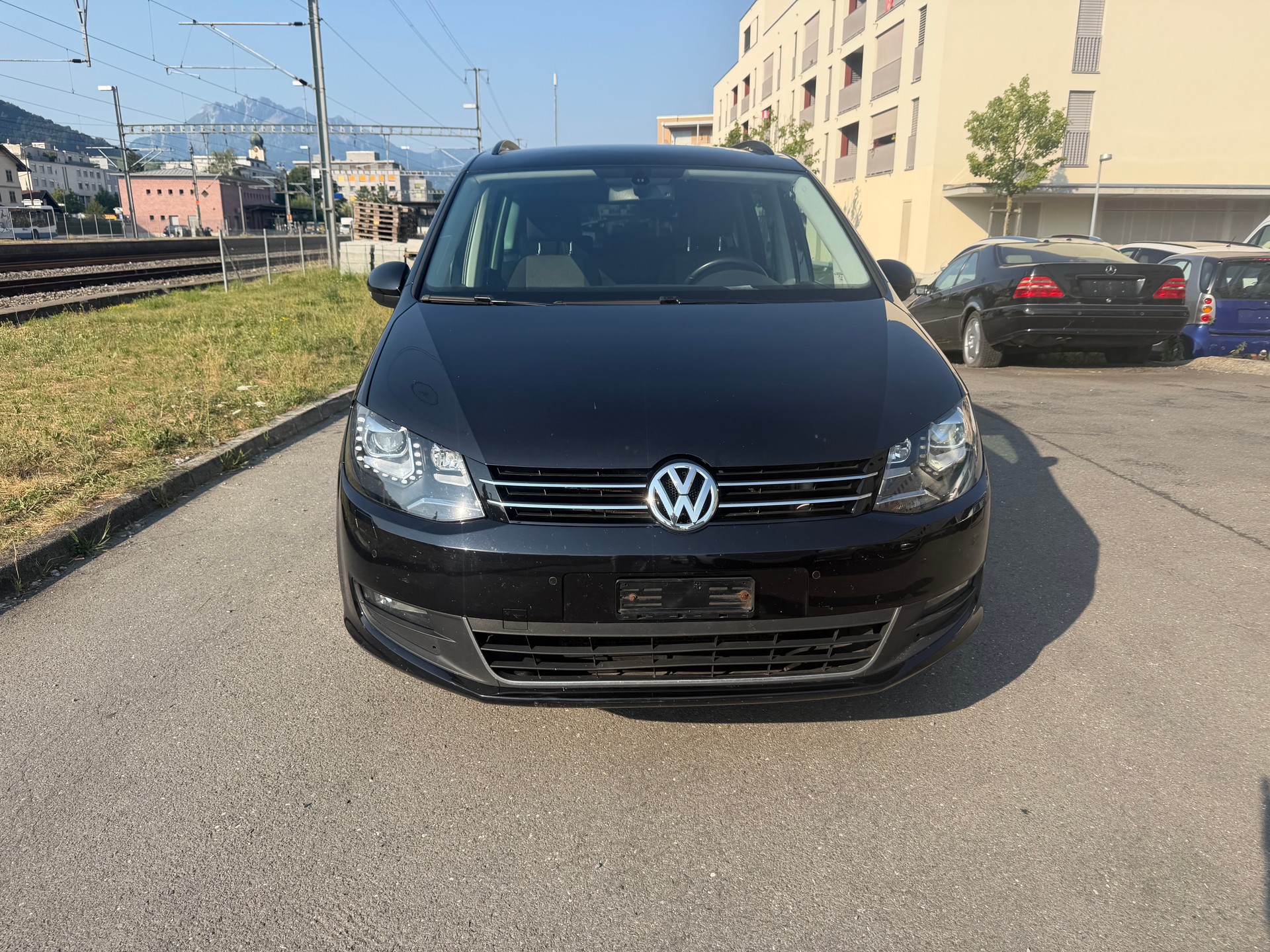 VW Sharan 2.0 TDI BMT Comfortline 4Motion-image-2