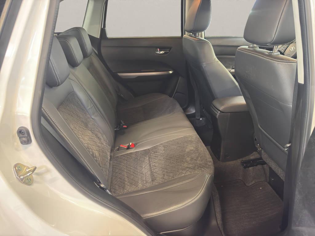SUZUKI Vitara 1.4 T Compact+ Hybrid 4x4-image-9