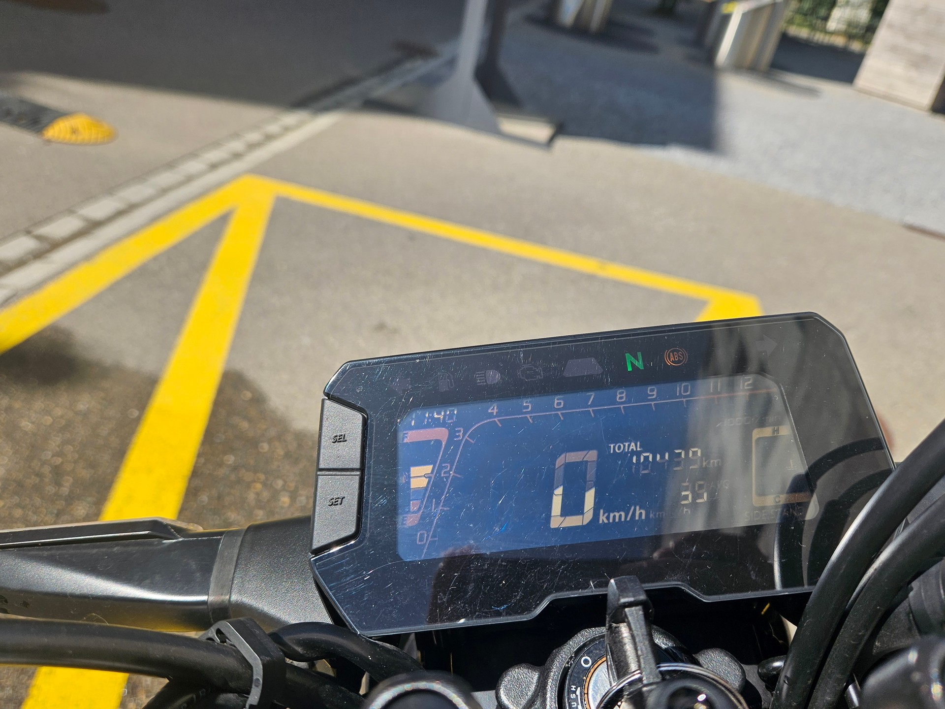HONDA CB 300 R-image-4