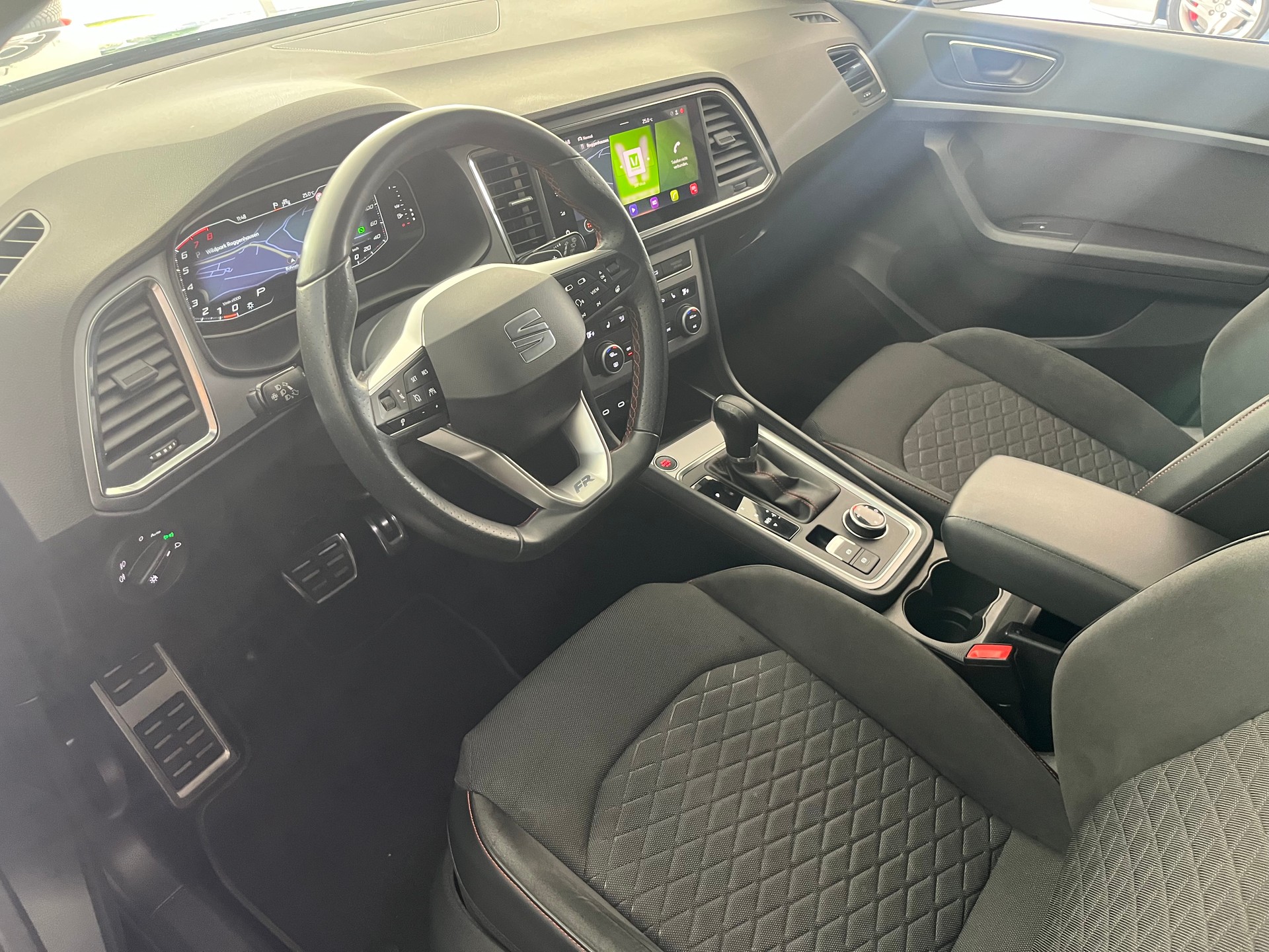SEAT Ateca 2.0 TSI Hola FR 4Drive DSG-image-8