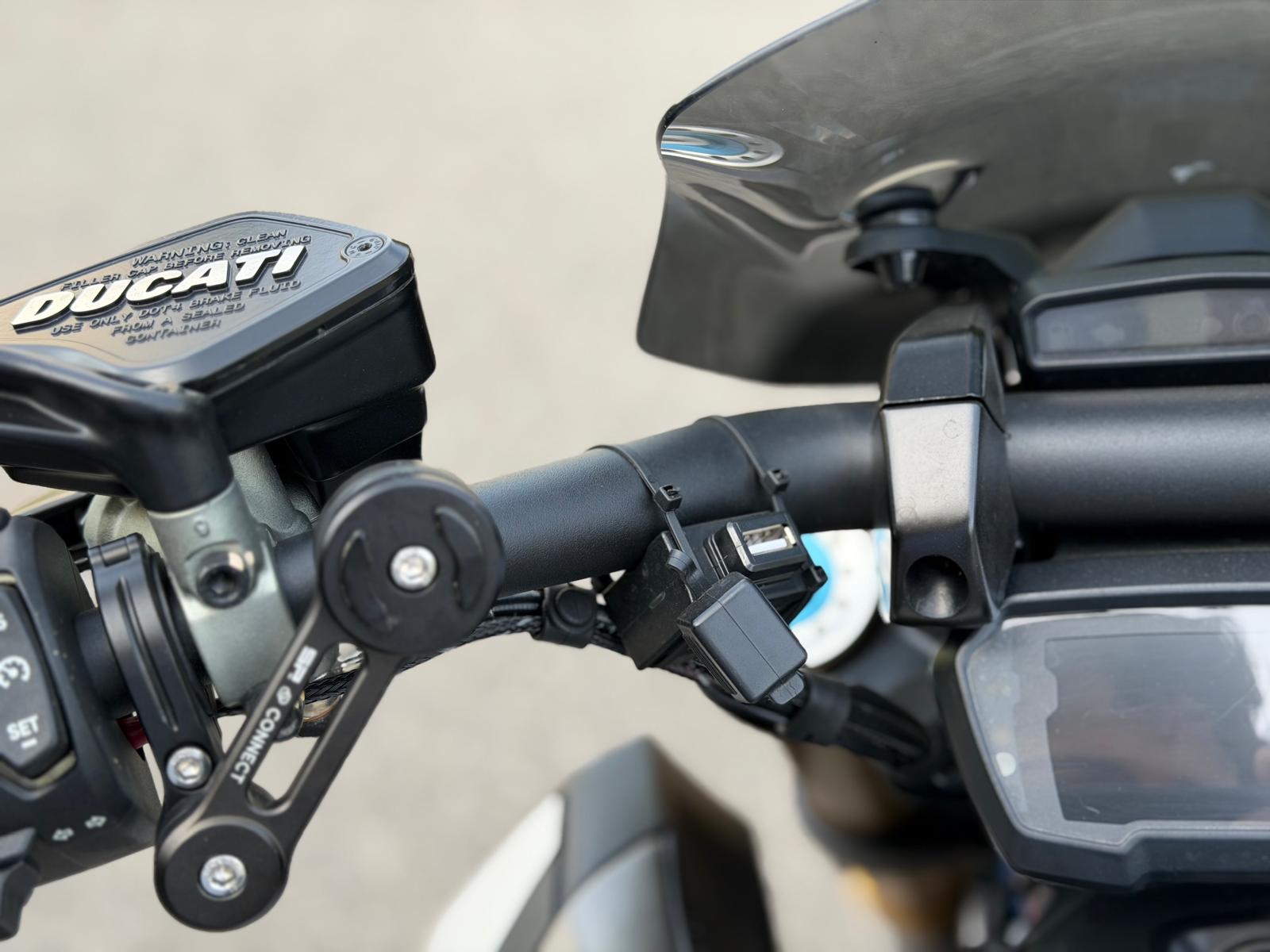 DUCATI Diavel 1260 S-image-10