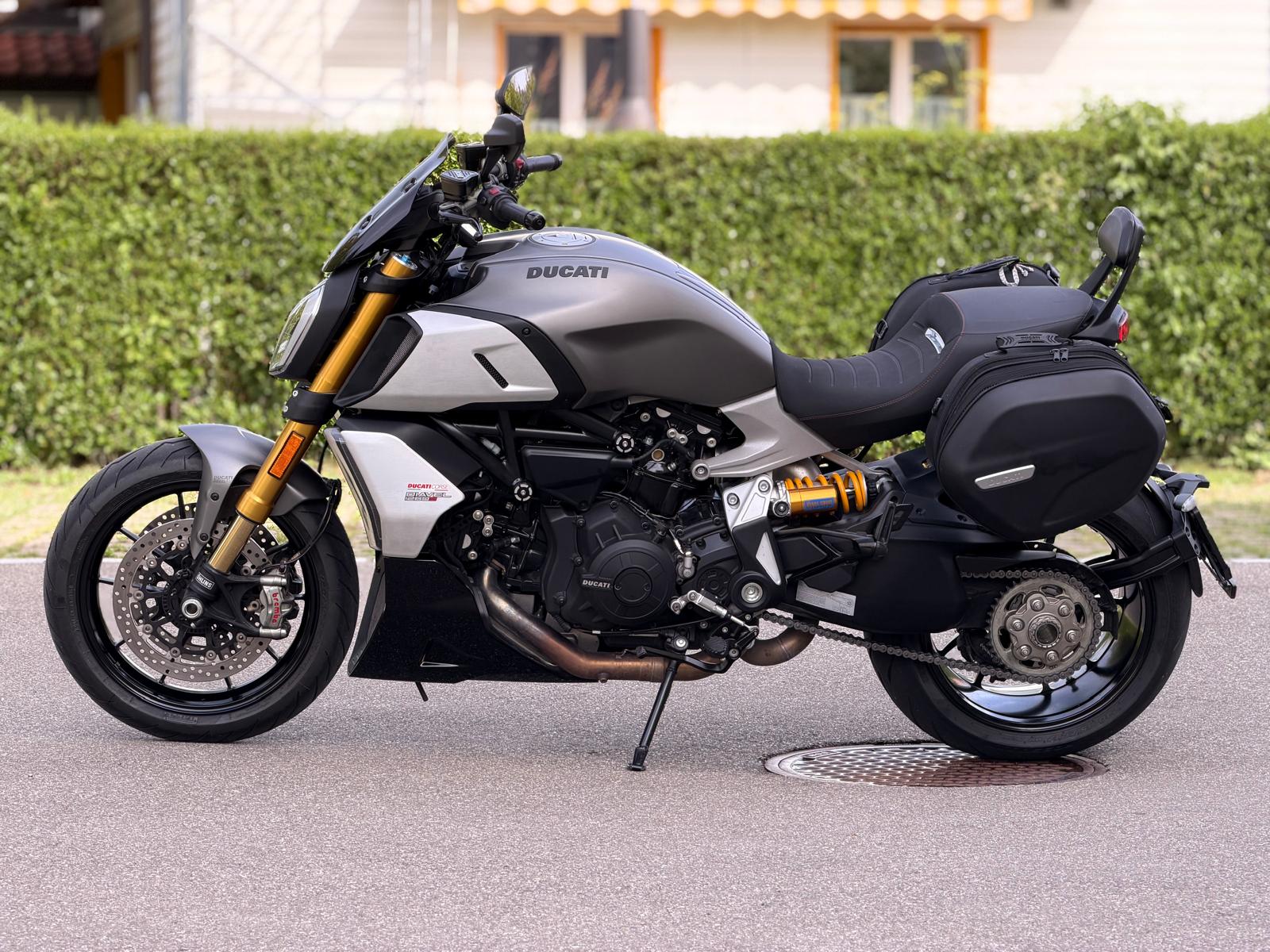 DUCATI Diavel 1260 S-image-1