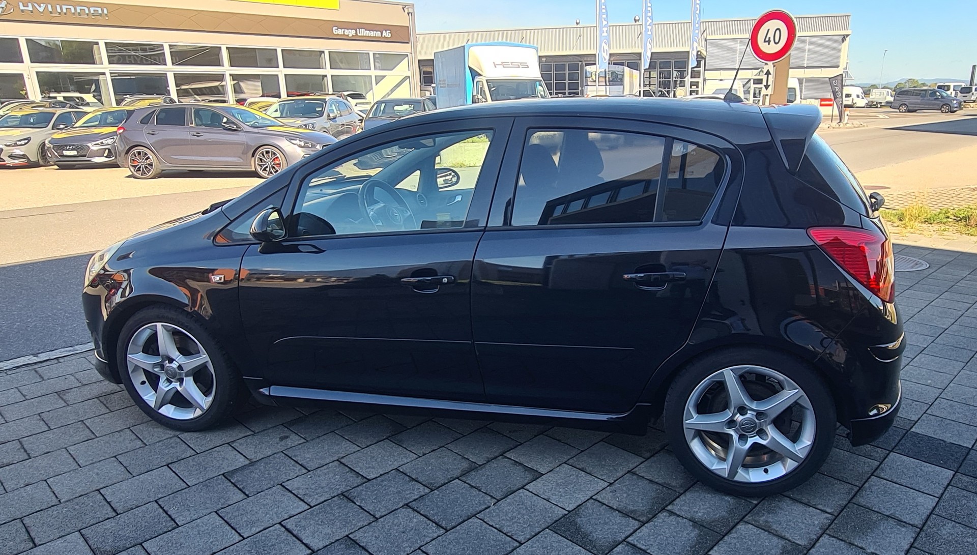 OPEL Corsa 1.6 Turbo GSi-image-6