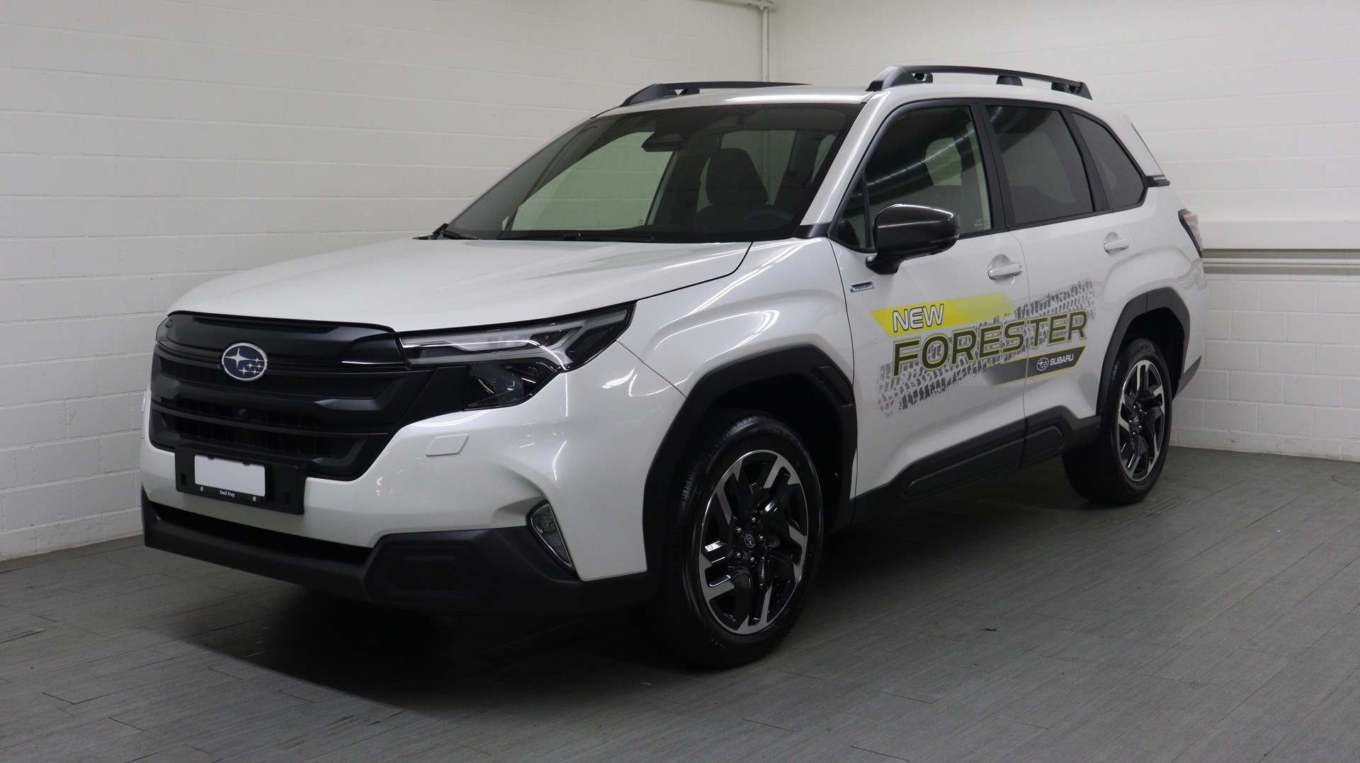 SUBARU Forester Station 2.0i e-Boxer Swiss Plus-showroom-element-1