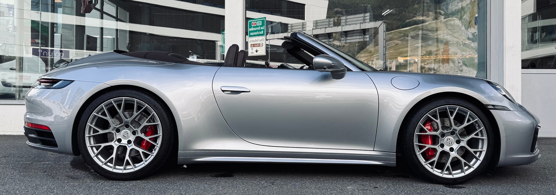 PORSCHE 911 Carrera 4S Cabriolet PDK Sport Design-showroom-element-1