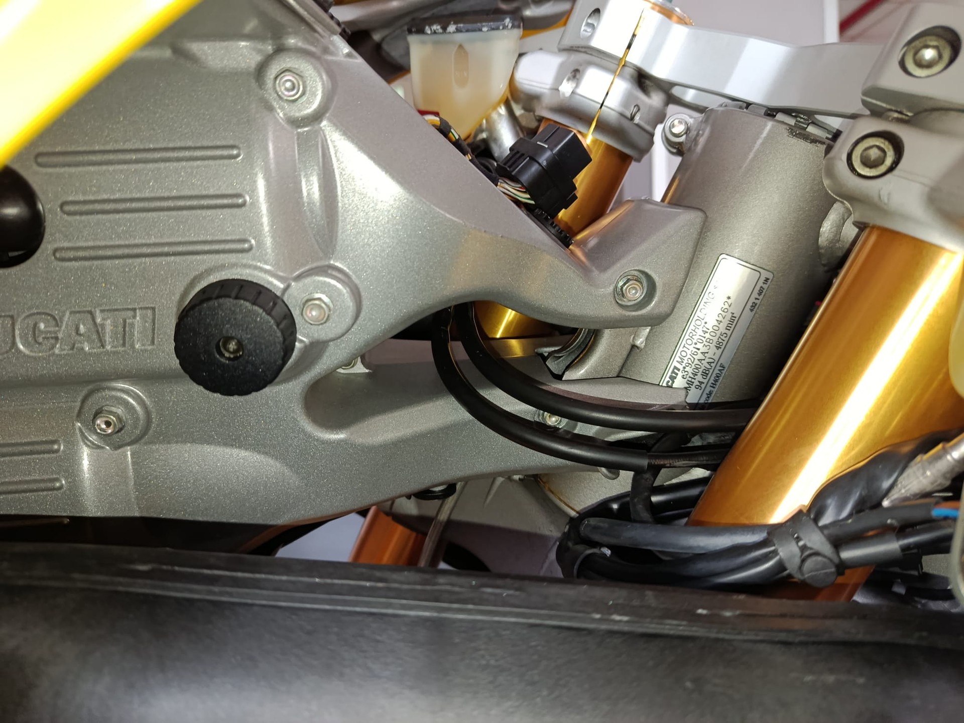DUCATI 999 S Mono-image-4