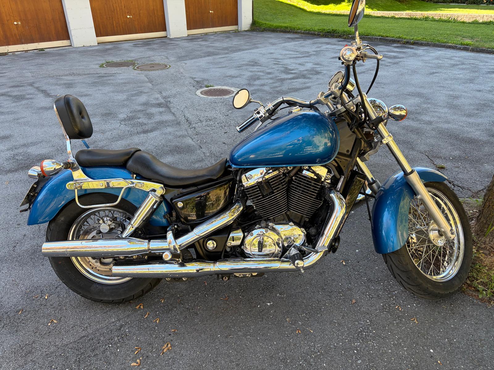 HONDA VT 1100 C2 S-W Shadow-image-1