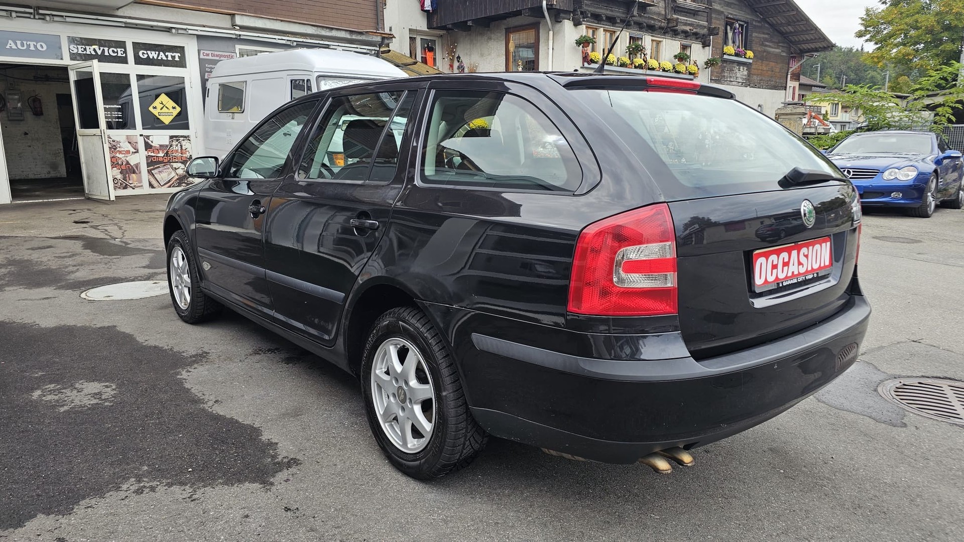 SKODA Octavia 2.0 TDI Adventure 4x4-image-4