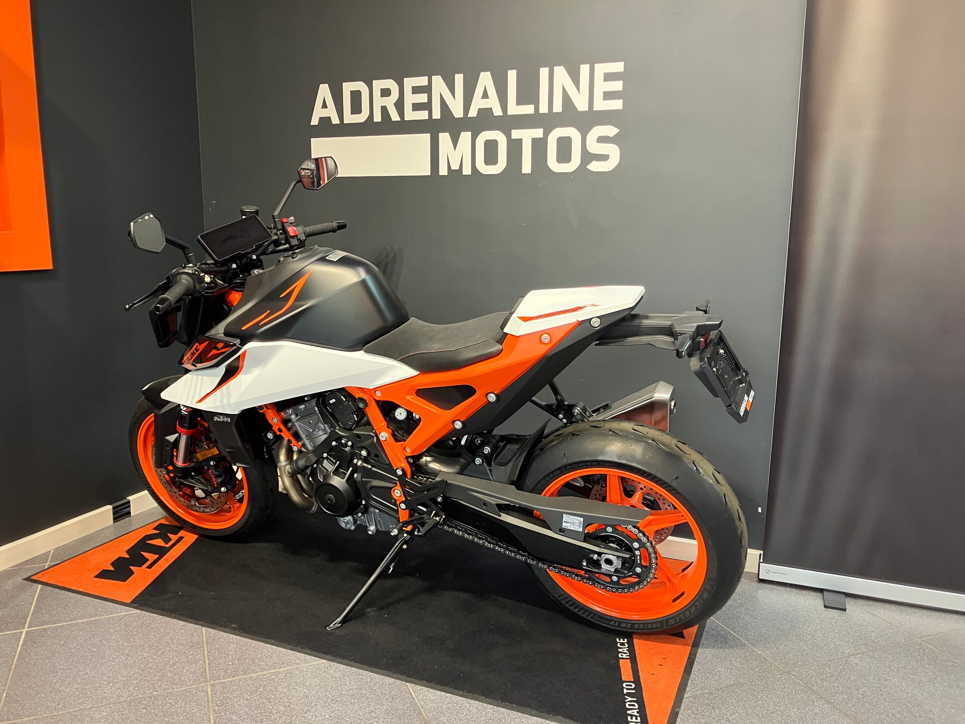 KTM 990 Duke R-image-5