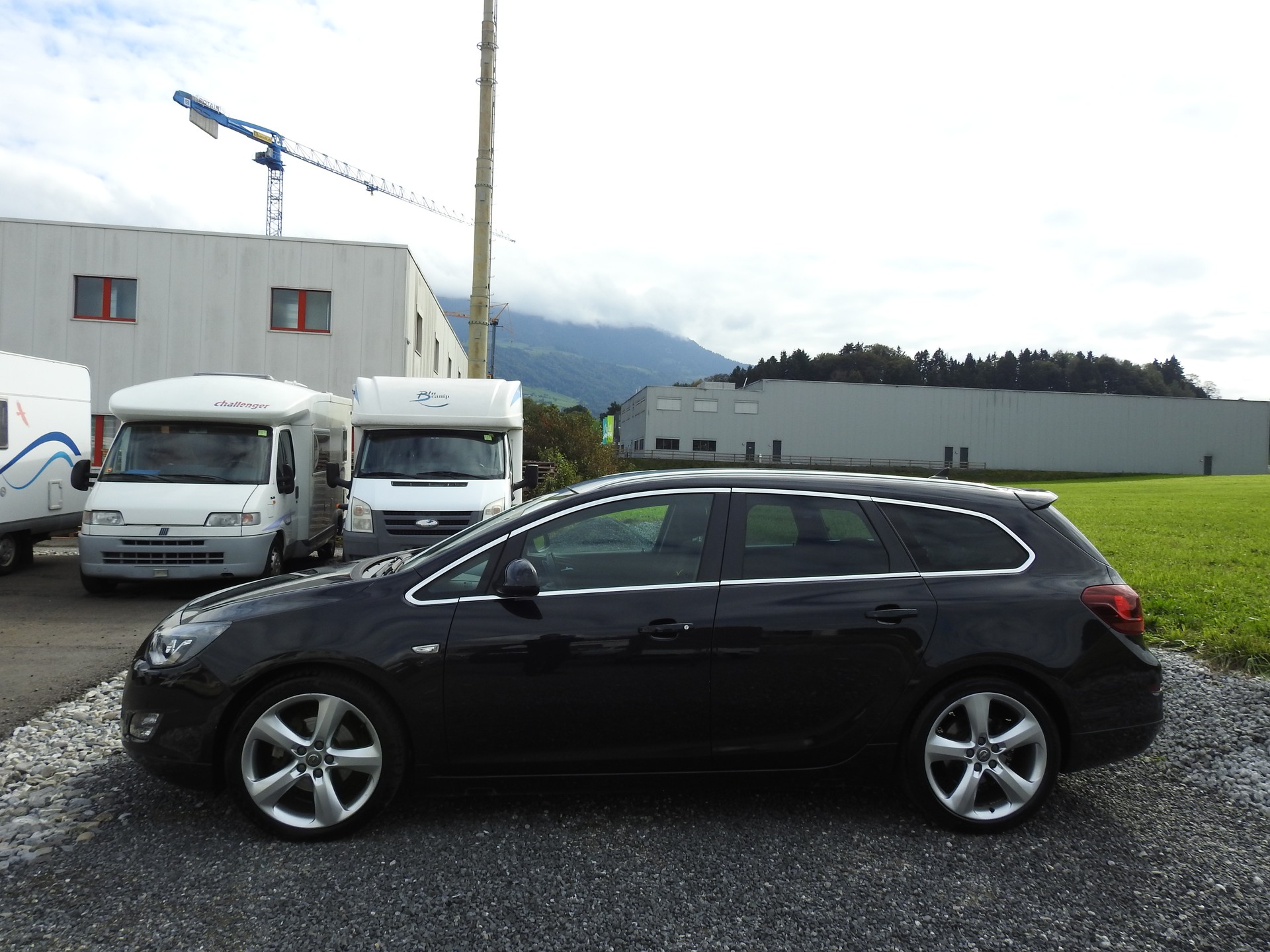 OPEL OPC-Line SportsTourer 1.6i 16V Turbo Sport-showroom-element-2