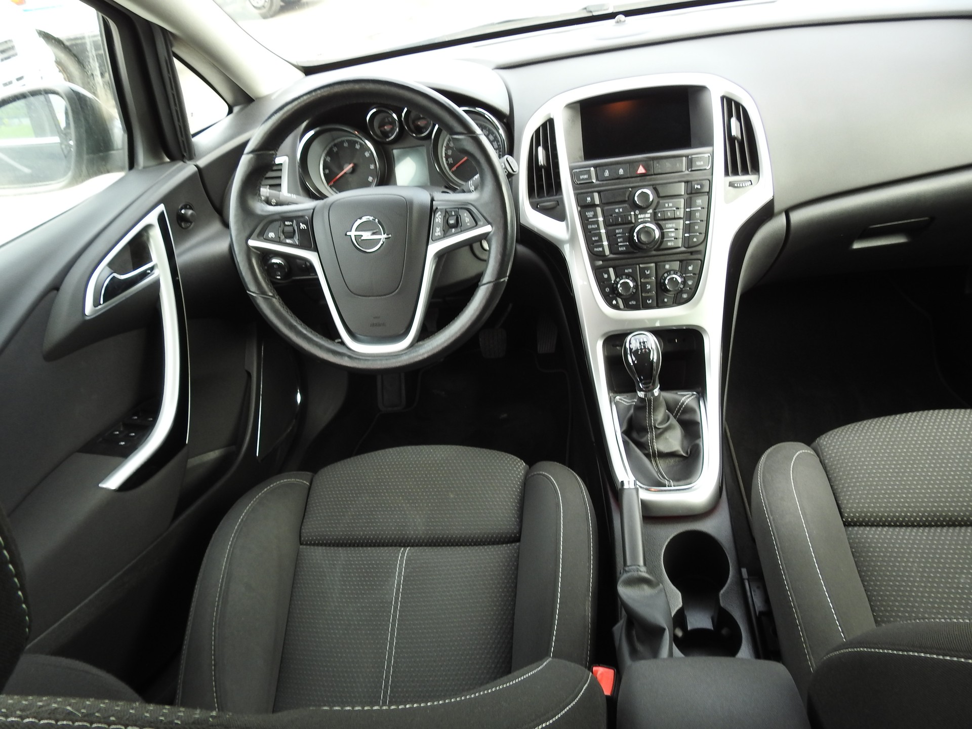 OPEL OPC-Line SportsTourer 1.6i 16V Turbo Sport-image-17