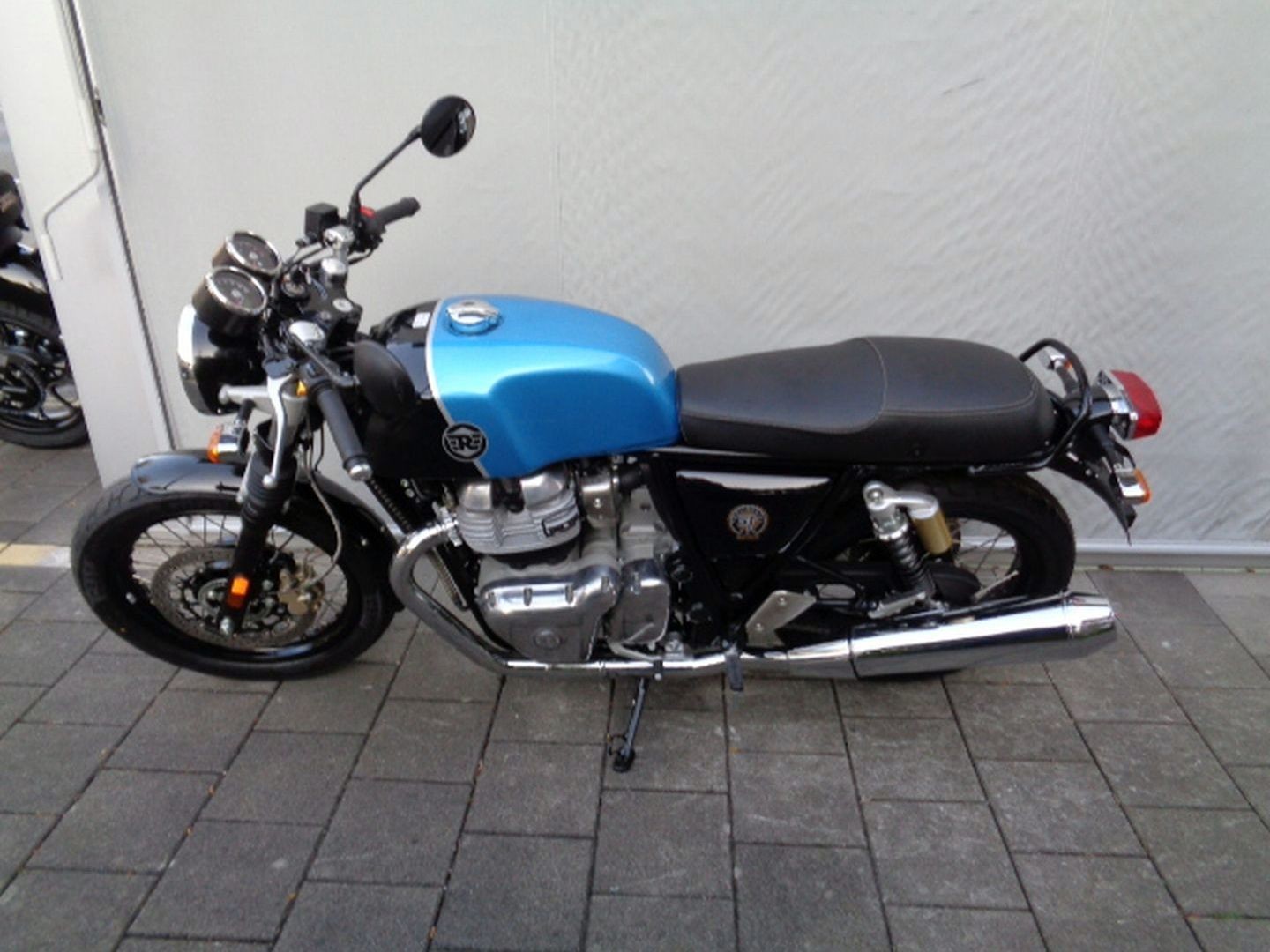 ROYAL ENFIELD GT 650 TWIN-image-3