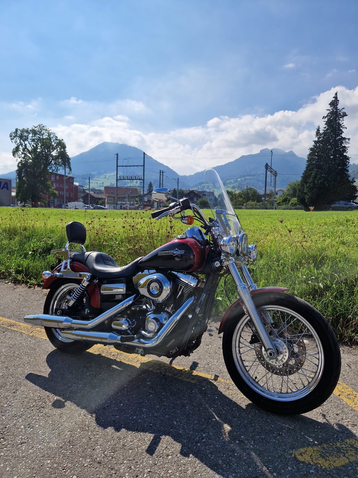 HARLEY-DAVIDSON FXDCI Dyna Super Glide Custom ABS