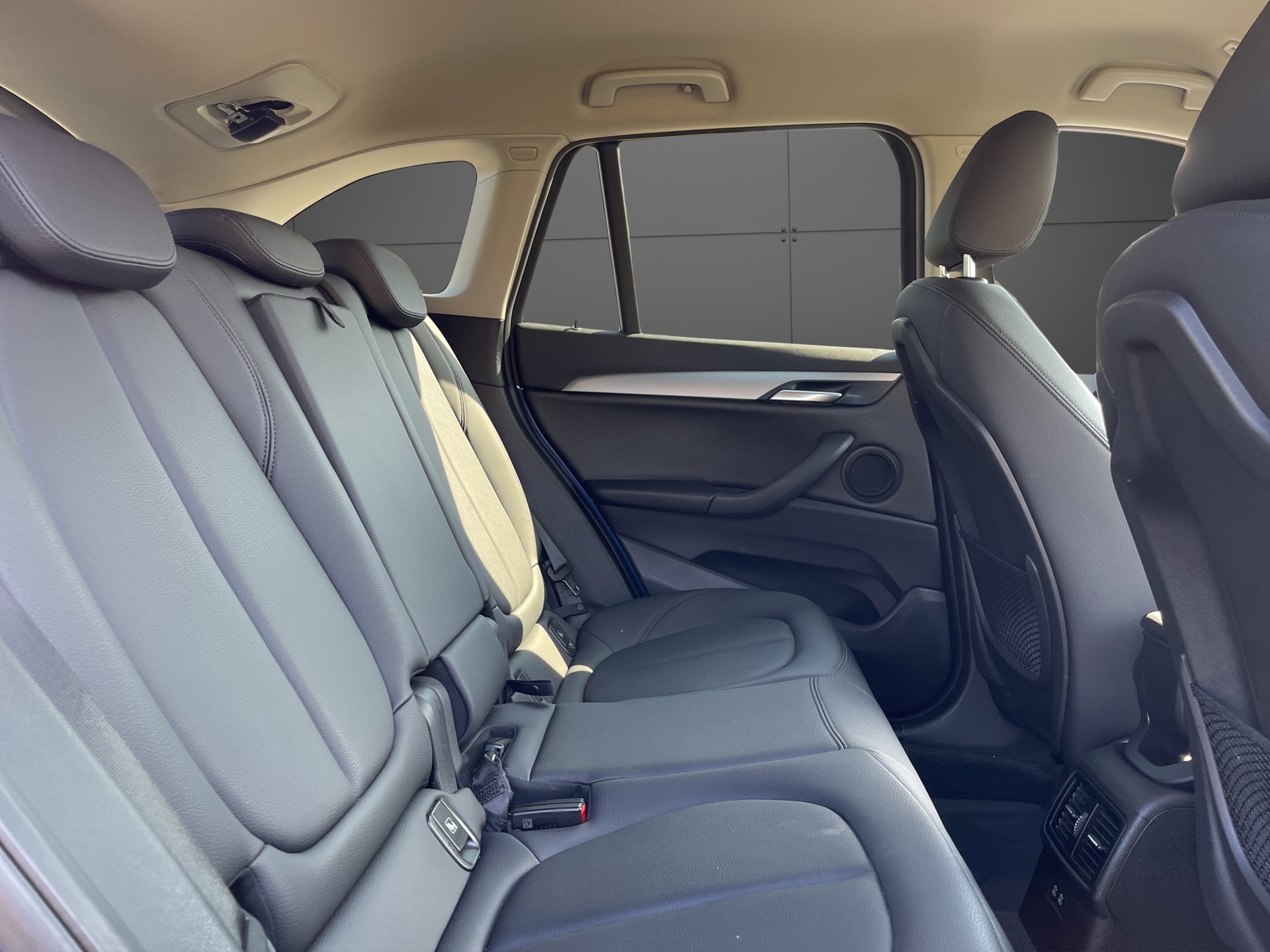 BMW X1 xDrive 25e Steptronic-image-10