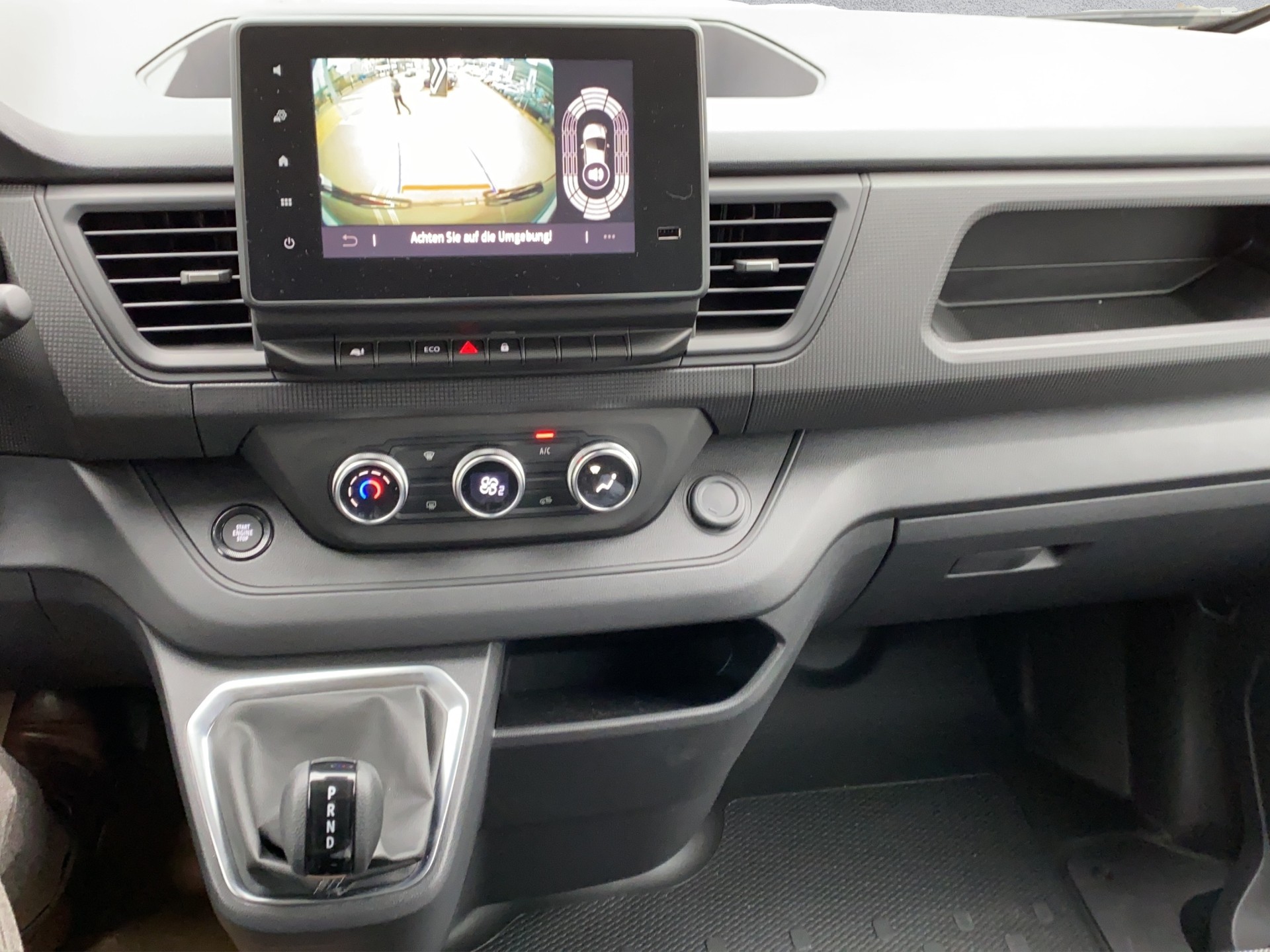 RENAULT Trafic EV52 Elektro 22kW L2H1 Elektrofahrzeug 100% Elektrisch-image-10