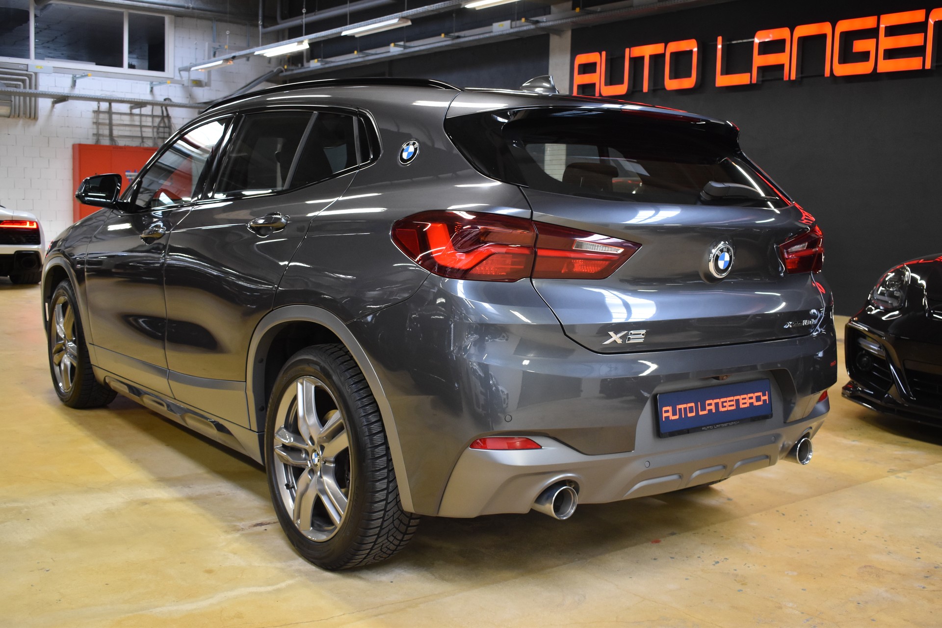 BMW X2 xDrive 18d M Sport X Steptronic / 8-Stufen-Automat Steptronic-showroom-element-1