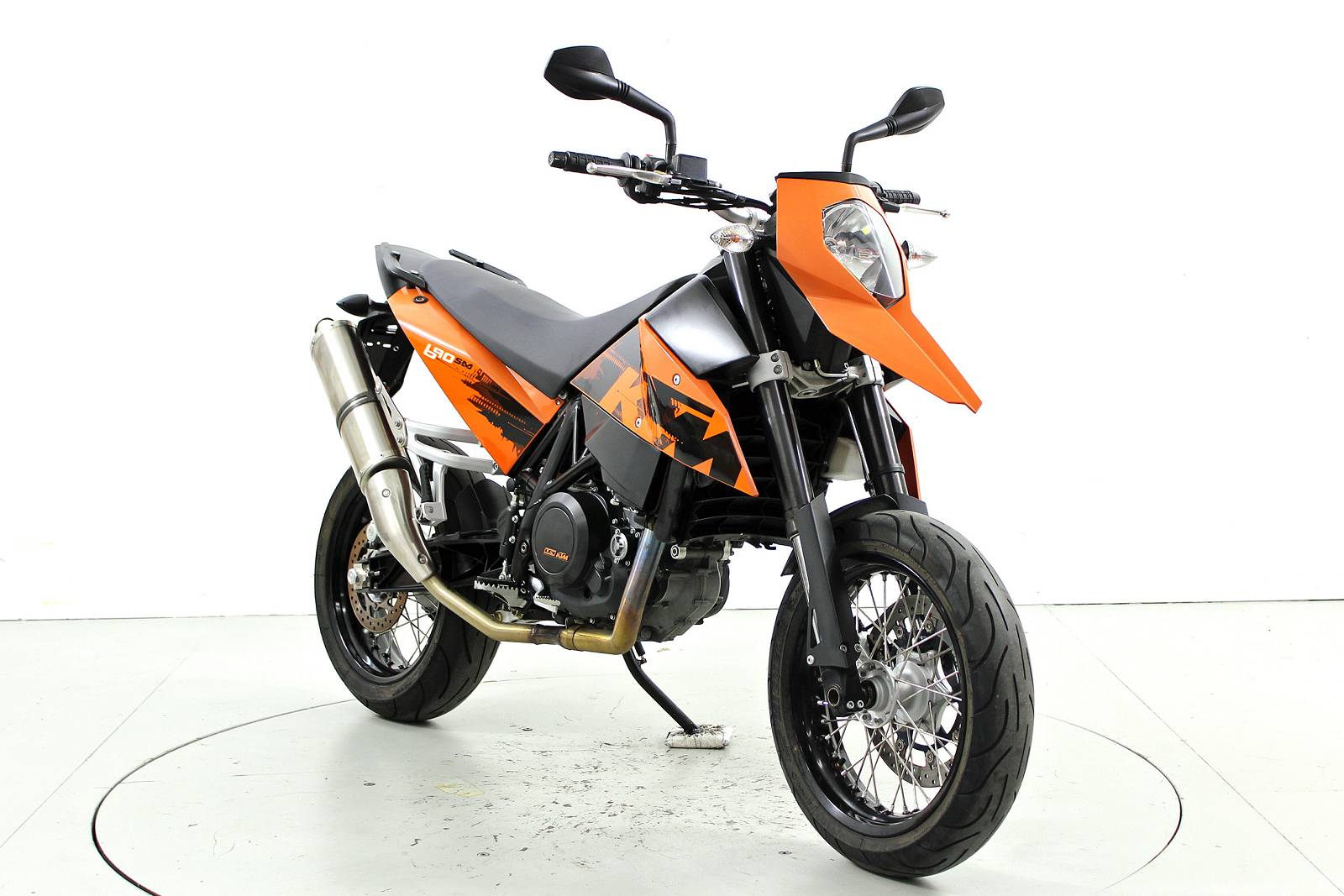 KTM 690 SM-image-1