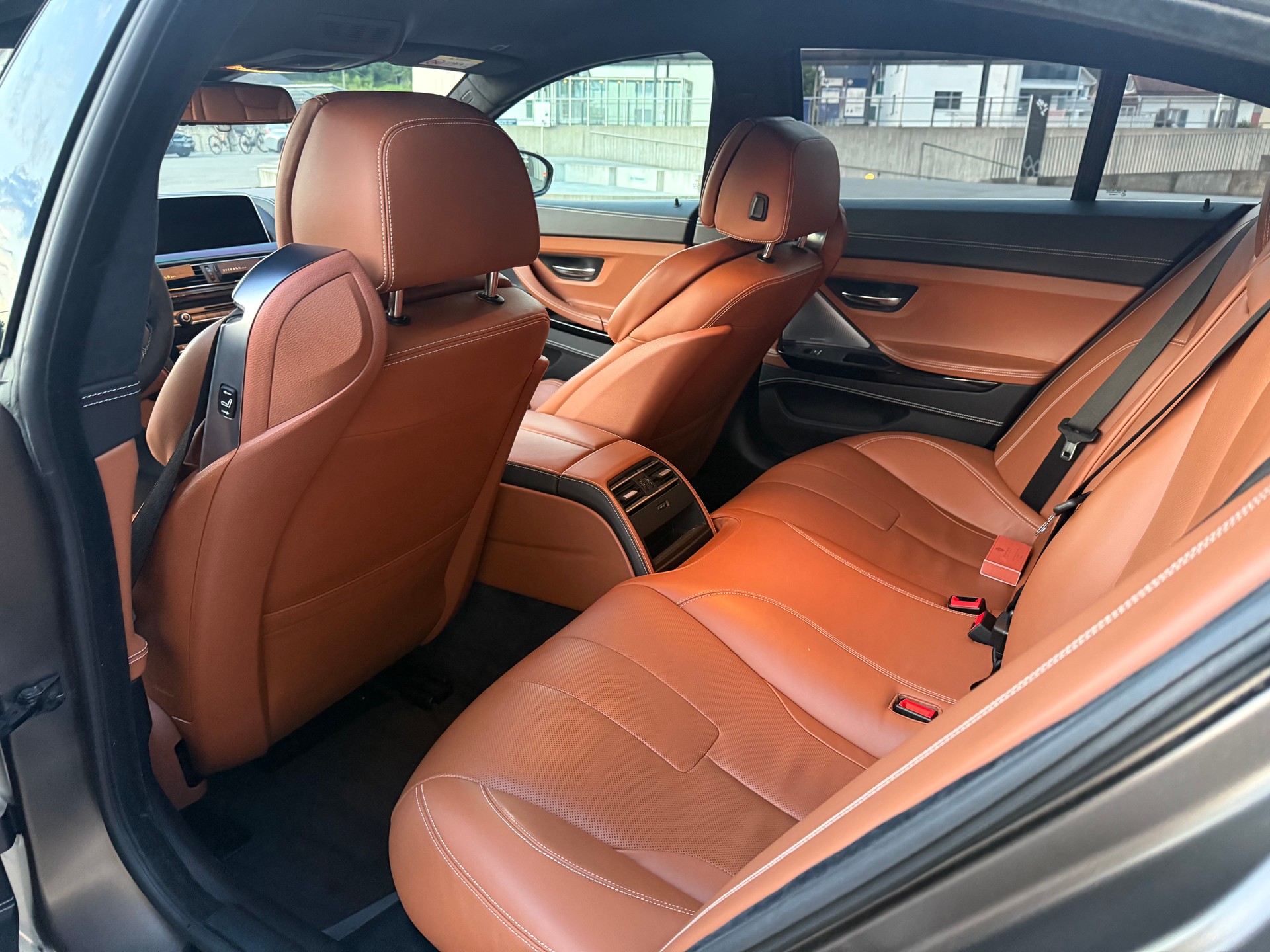 BMW M6 Gran Coupé Drivelogic FROZEN BROWN-image-9