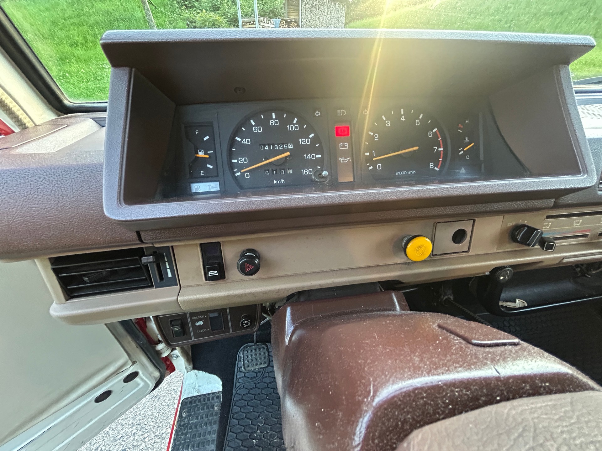 MITSUBISHI L300 4x4 5 Plätze Veteranenfahrzeug-image-8