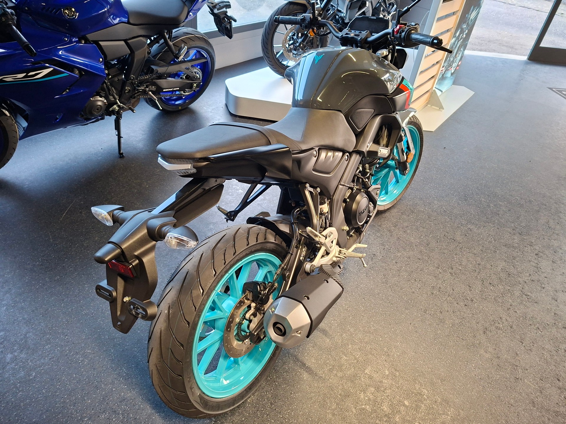 YAMAHA MT-125 ABS-image-2