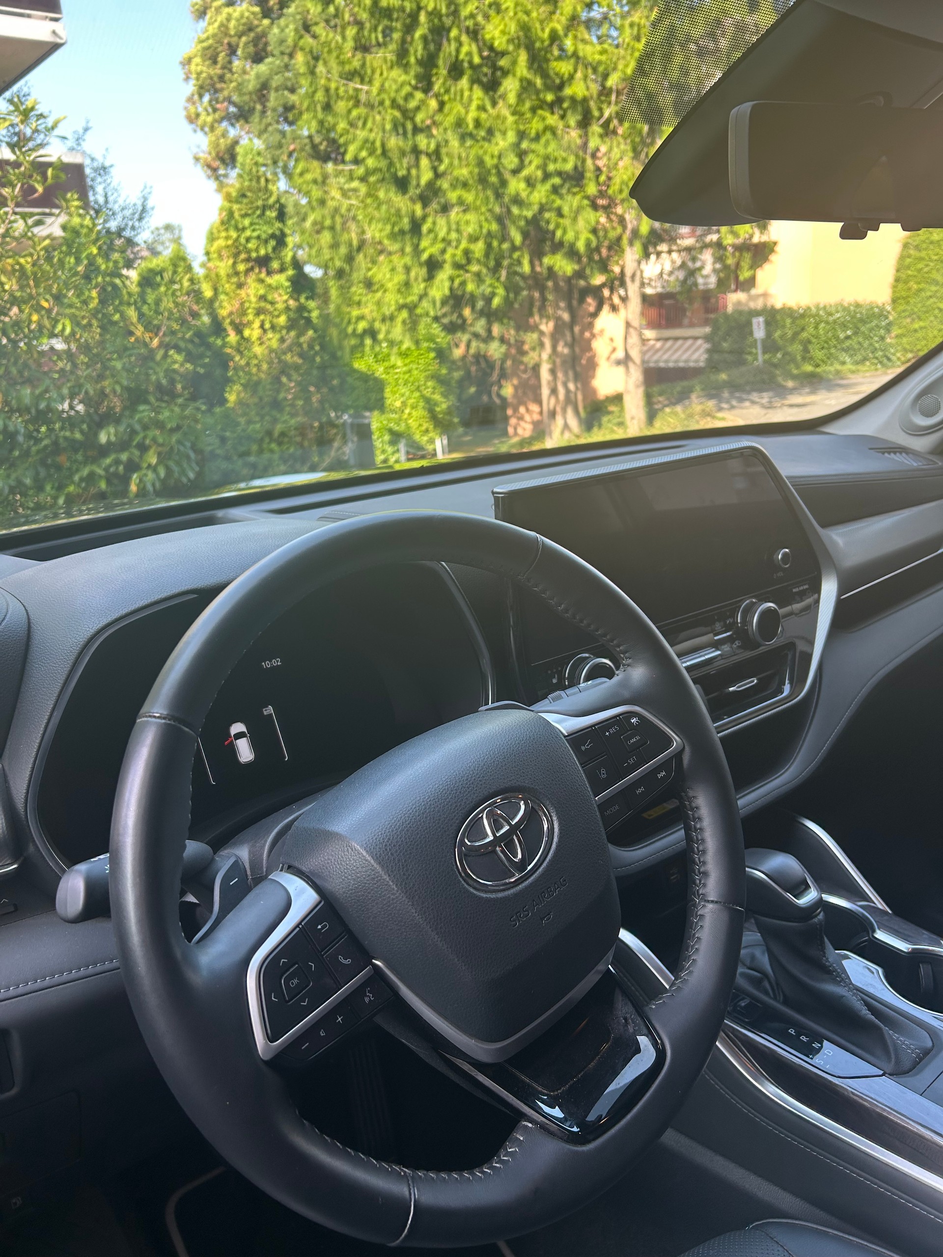 TOYOTA Highlander 2.5 HSD Premium e-CVT-image-2