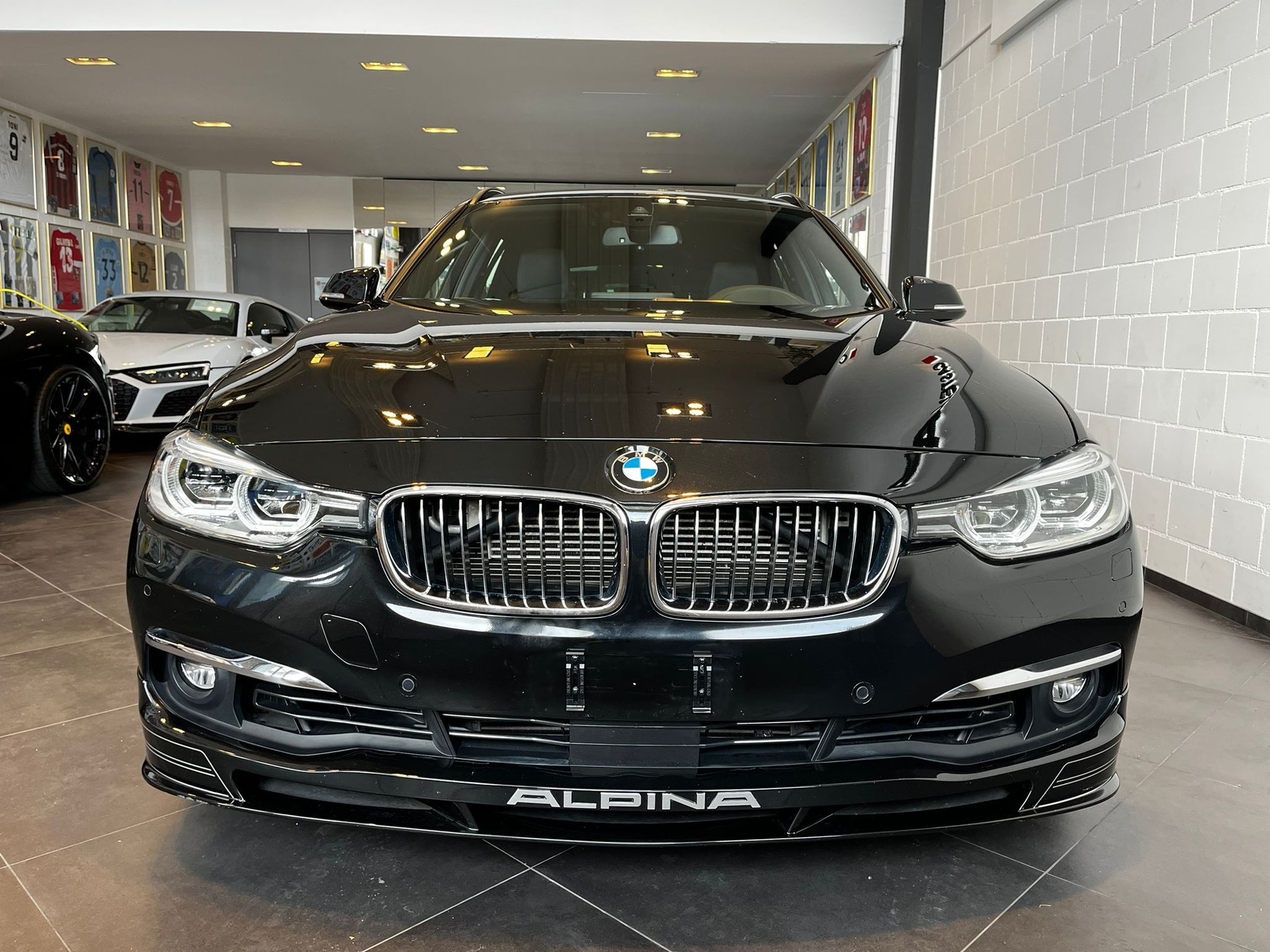 BMW-ALPINA B3 BiTurbo Tour 3.0 xDv-showroom-element-3