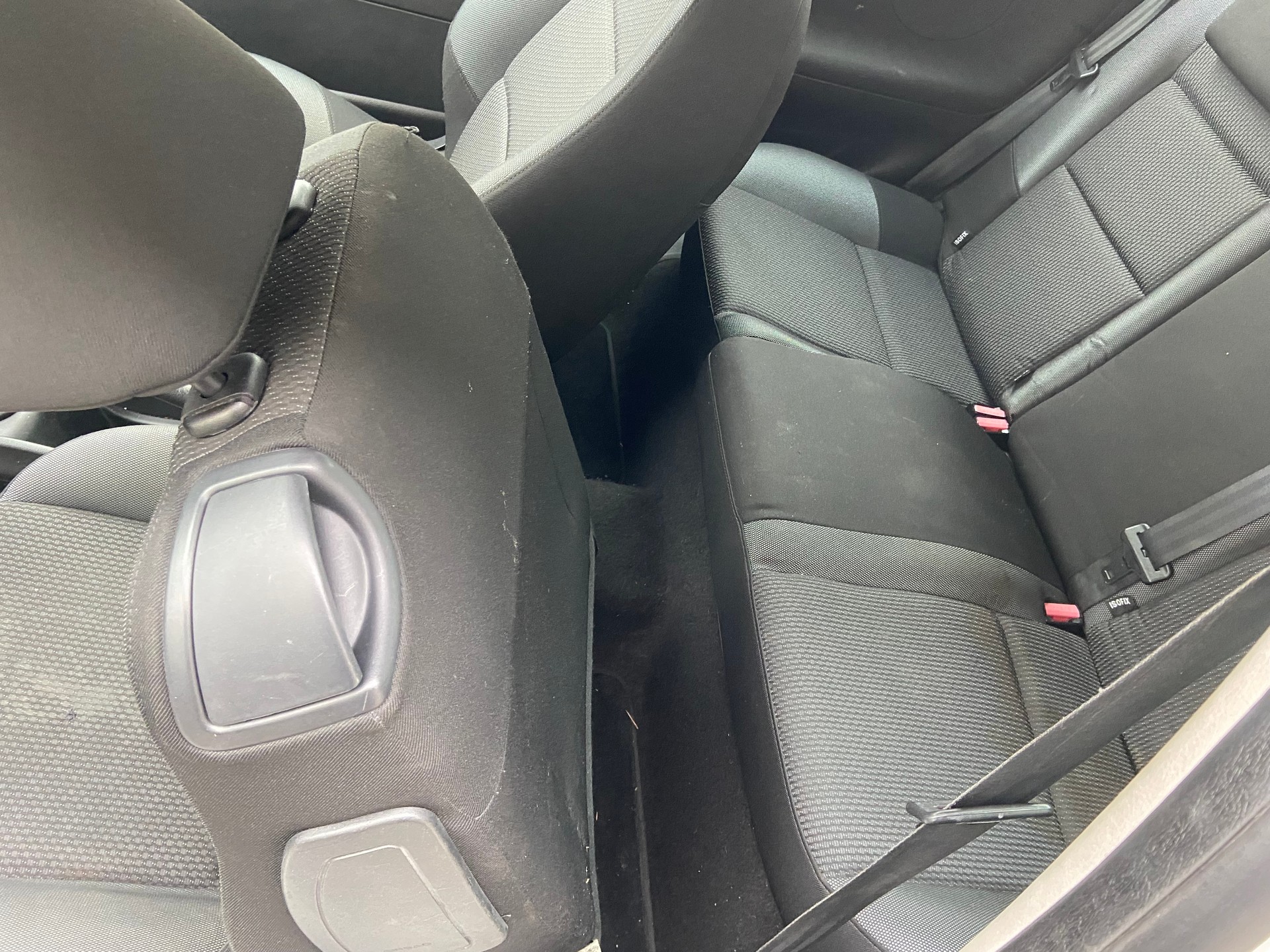 PEUGEOT 207 1.4 Swiss Edition-image-6