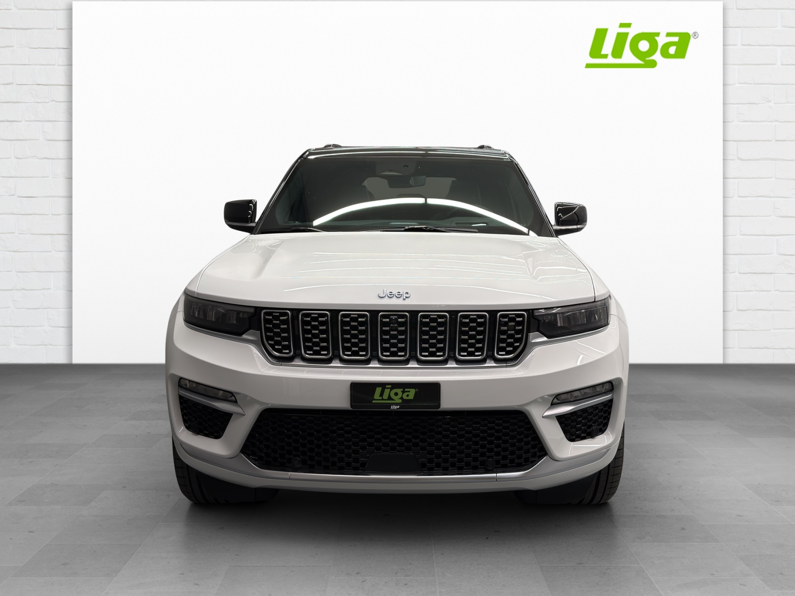 JEEP Grand Cherokee 2.0 Turbo Summit Reserve 4xe-showroom-element-2