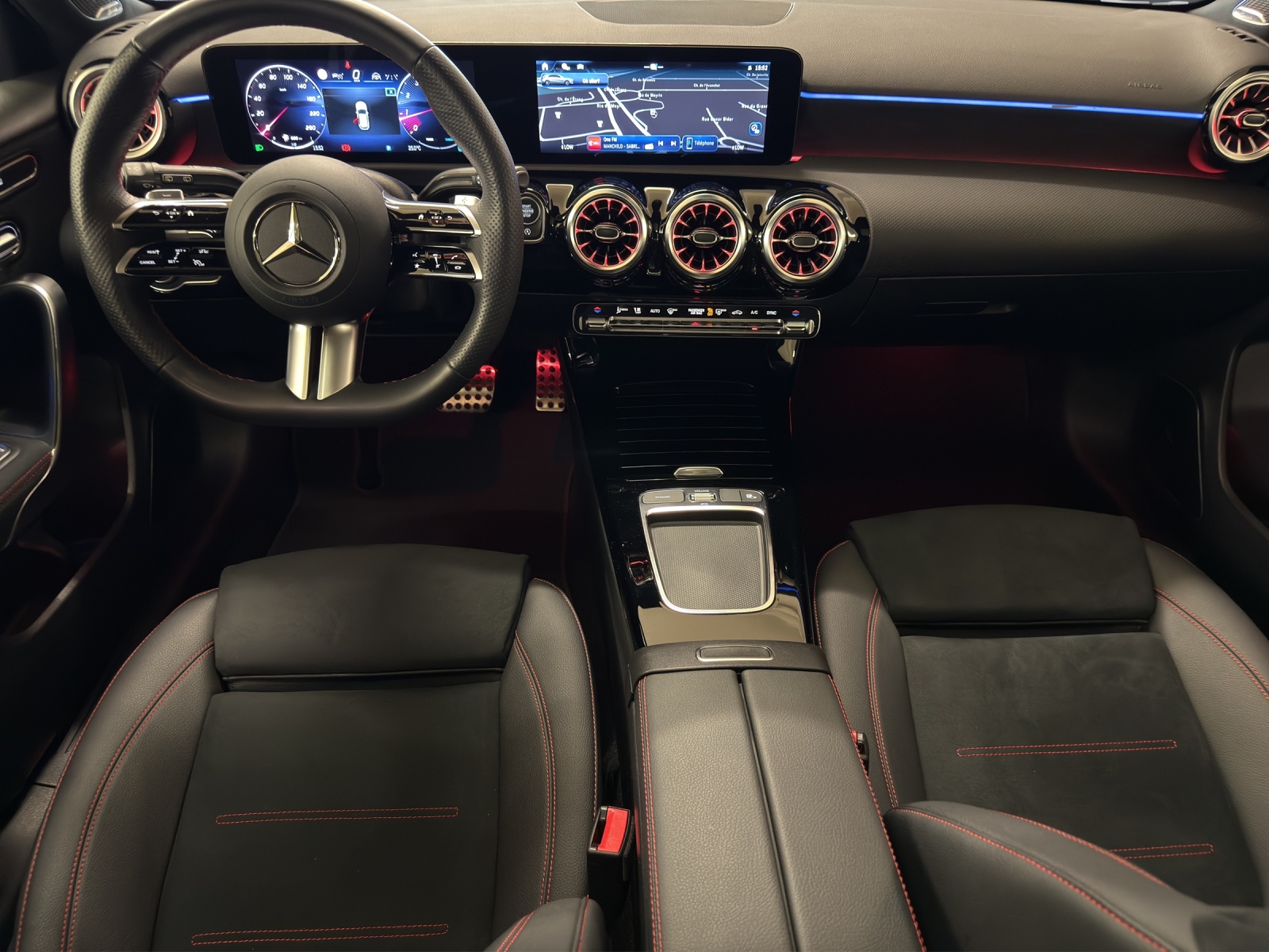 MERCEDES-BENZ A 220 4Matic 8G-DCT-image-13