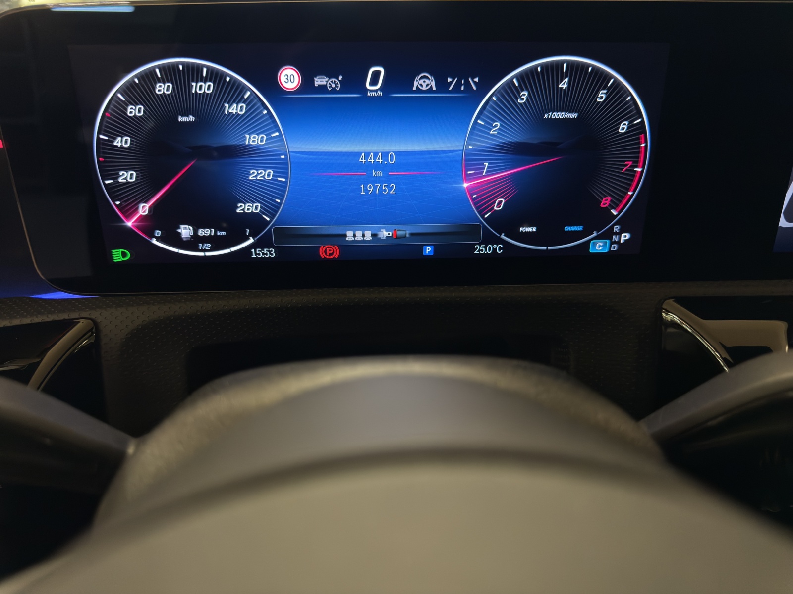 MERCEDES-BENZ A 220 4Matic 8G-DCT-image-17
