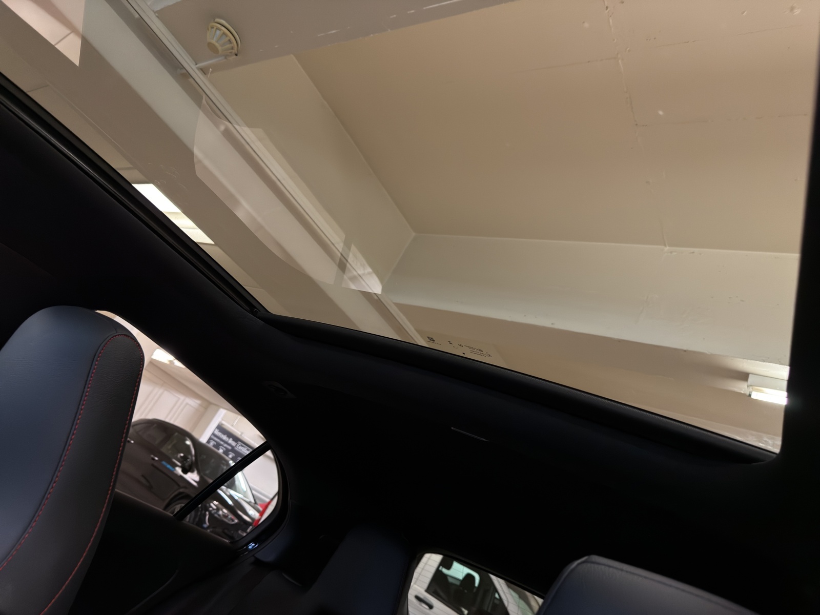 MERCEDES-BENZ A 220 4Matic 8G-DCT-image-8