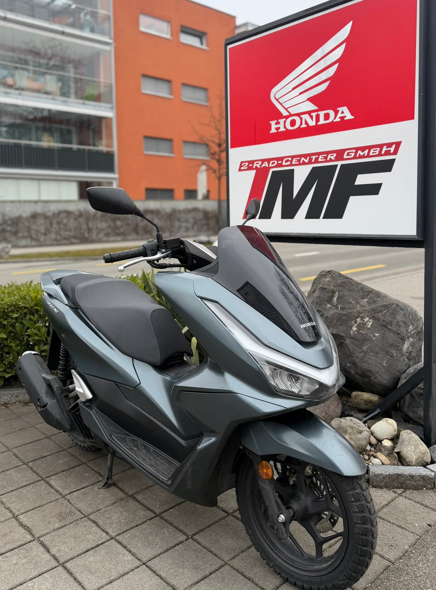 HONDA PCX-image-1