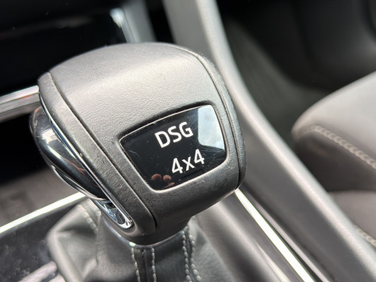 SKODA Karoq 2.0TSI SportL.4x4-image-8