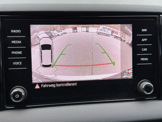 SKODA Karoq 2.0TSI SportL.4x4-image-11