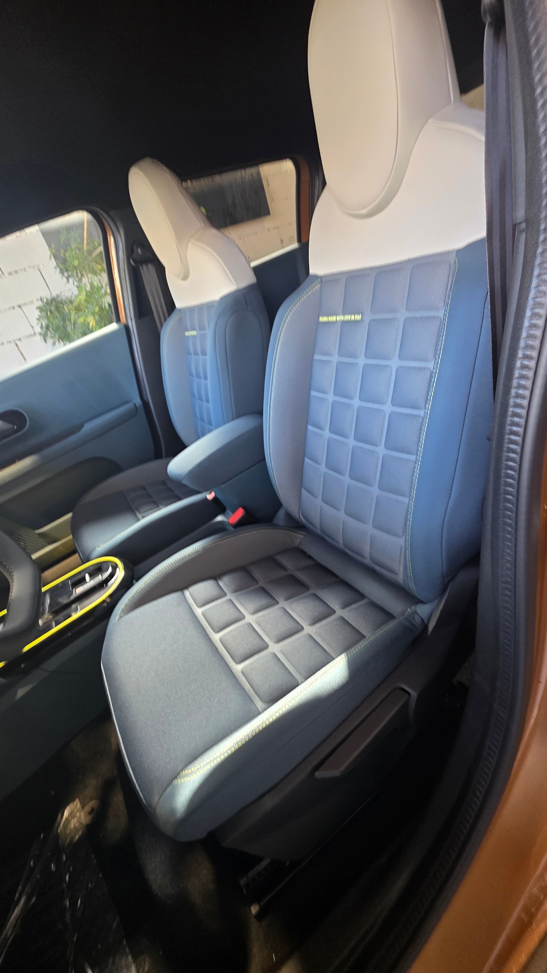 FIAT Grande Panda MHEV La Prima-image-6