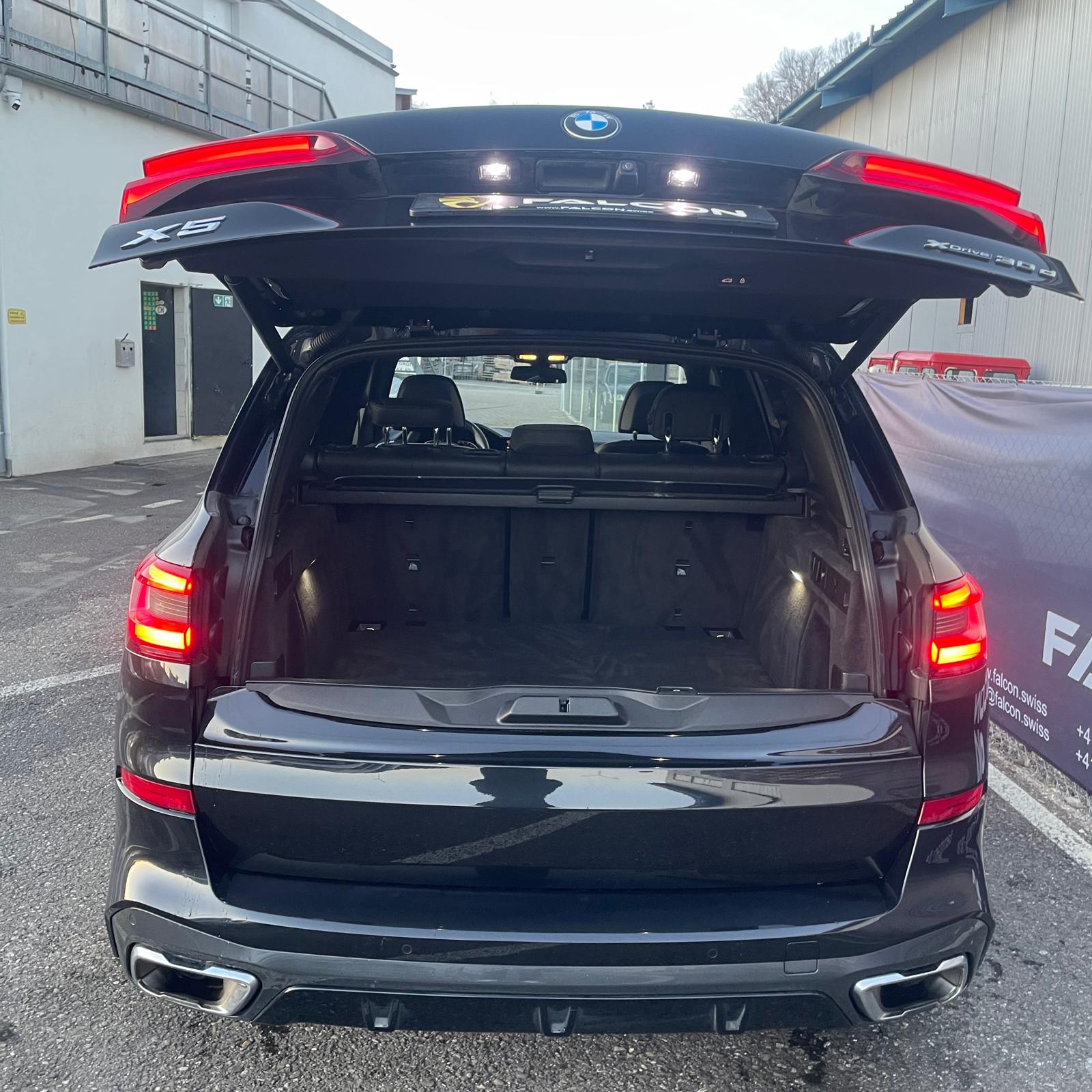 BMW X5 xDrive 48V 30d M Sport Steptronic-image-12