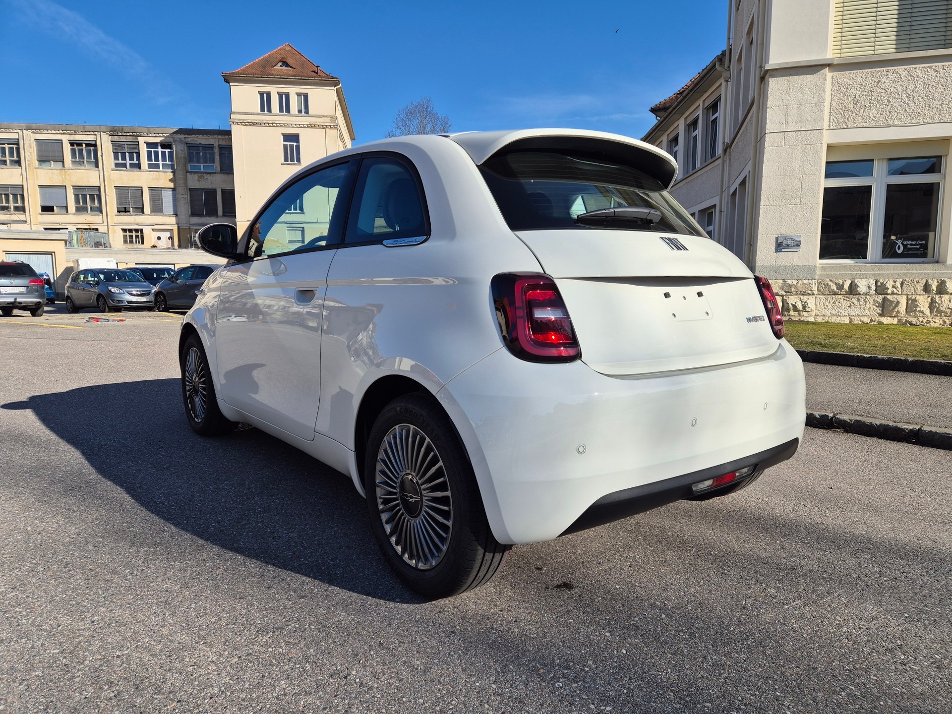 FIAT 500 1.0 FireFly MHD Torino-showroom-element-2