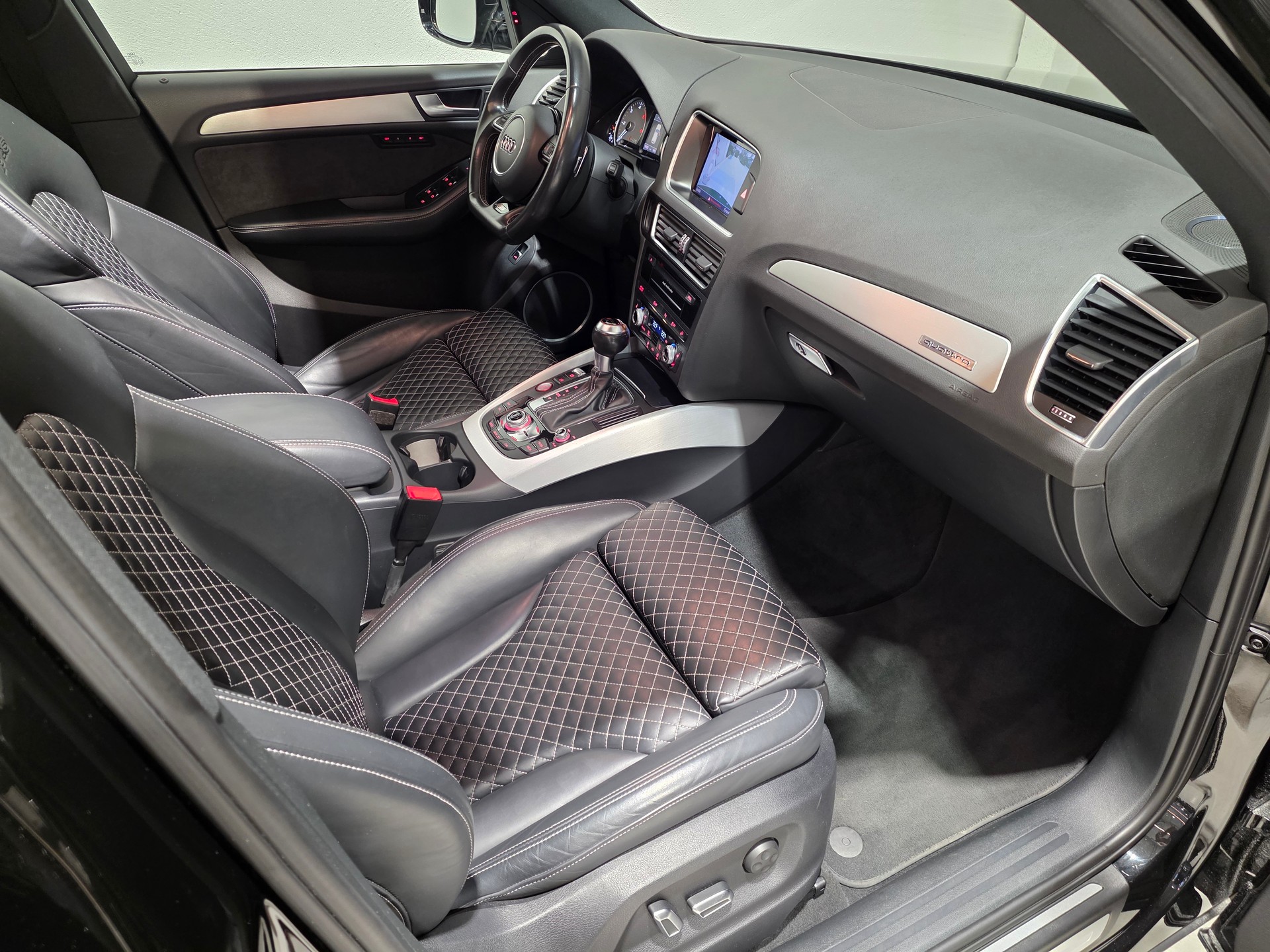 AUDI SQ5 3.0 TDI plus quattro tiptronic-image-22
