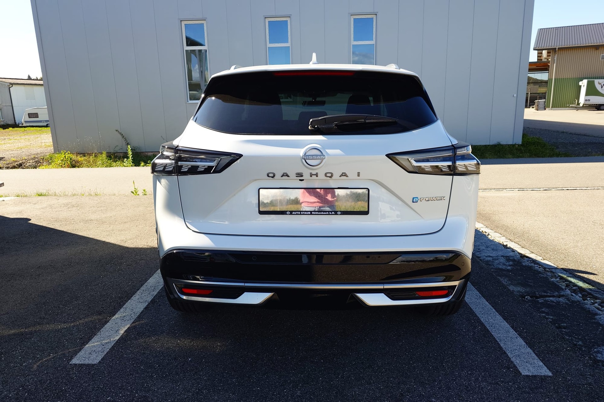 NISSAN Qashqai 1.5 VC-T Tekna-image-5